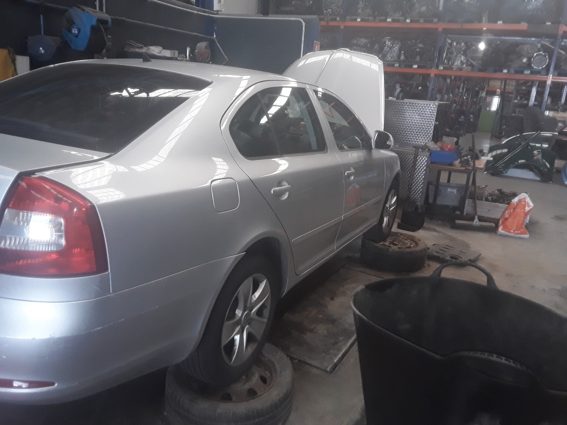 SKODA Octavia 2 generation (2004-2013) Priekinis kairys žibintas 1Z1941015F 23789687