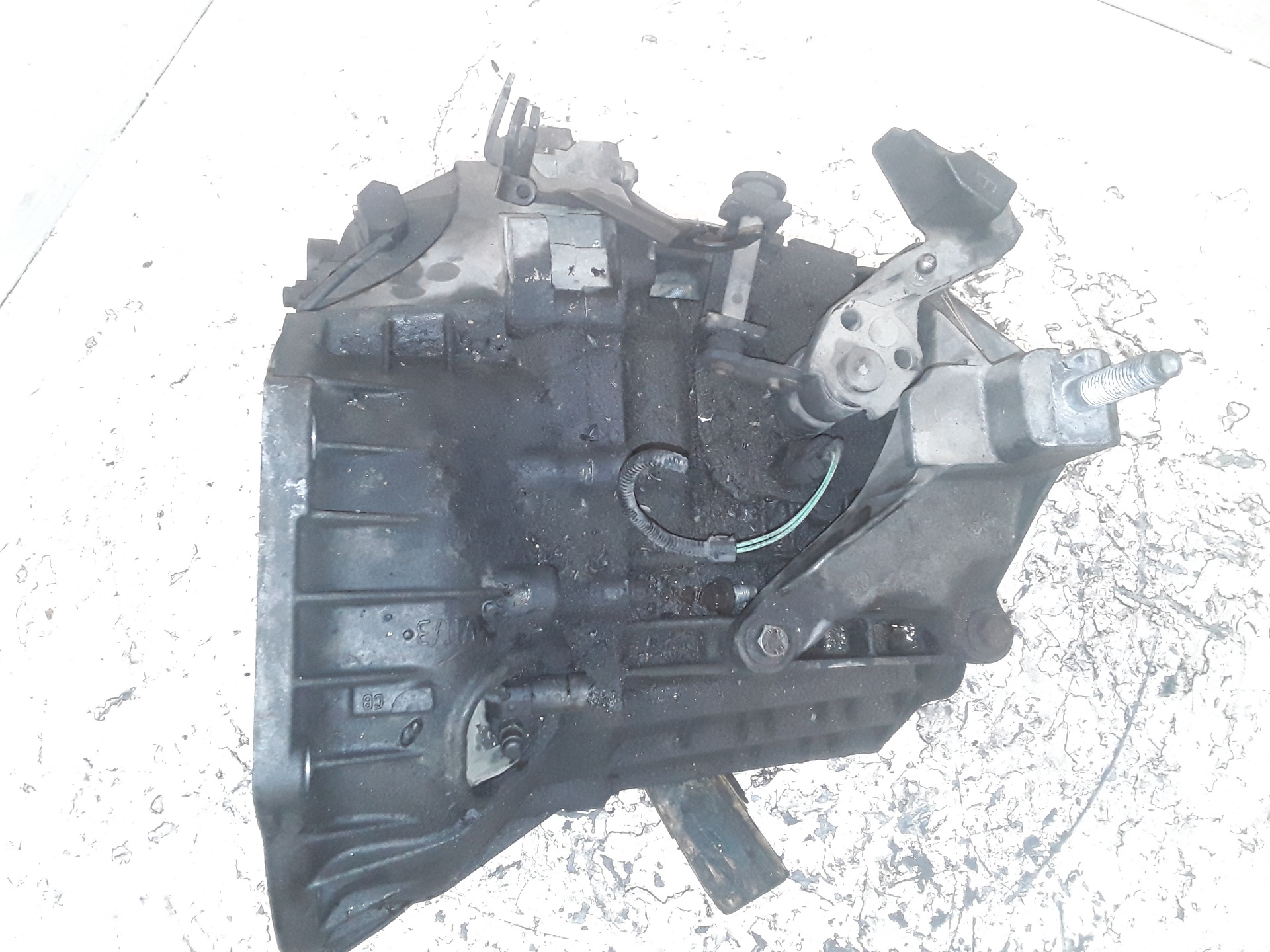 FORD Focus 1 generation (1998-2010) Коробка передач 2S4R7002PB 23767109