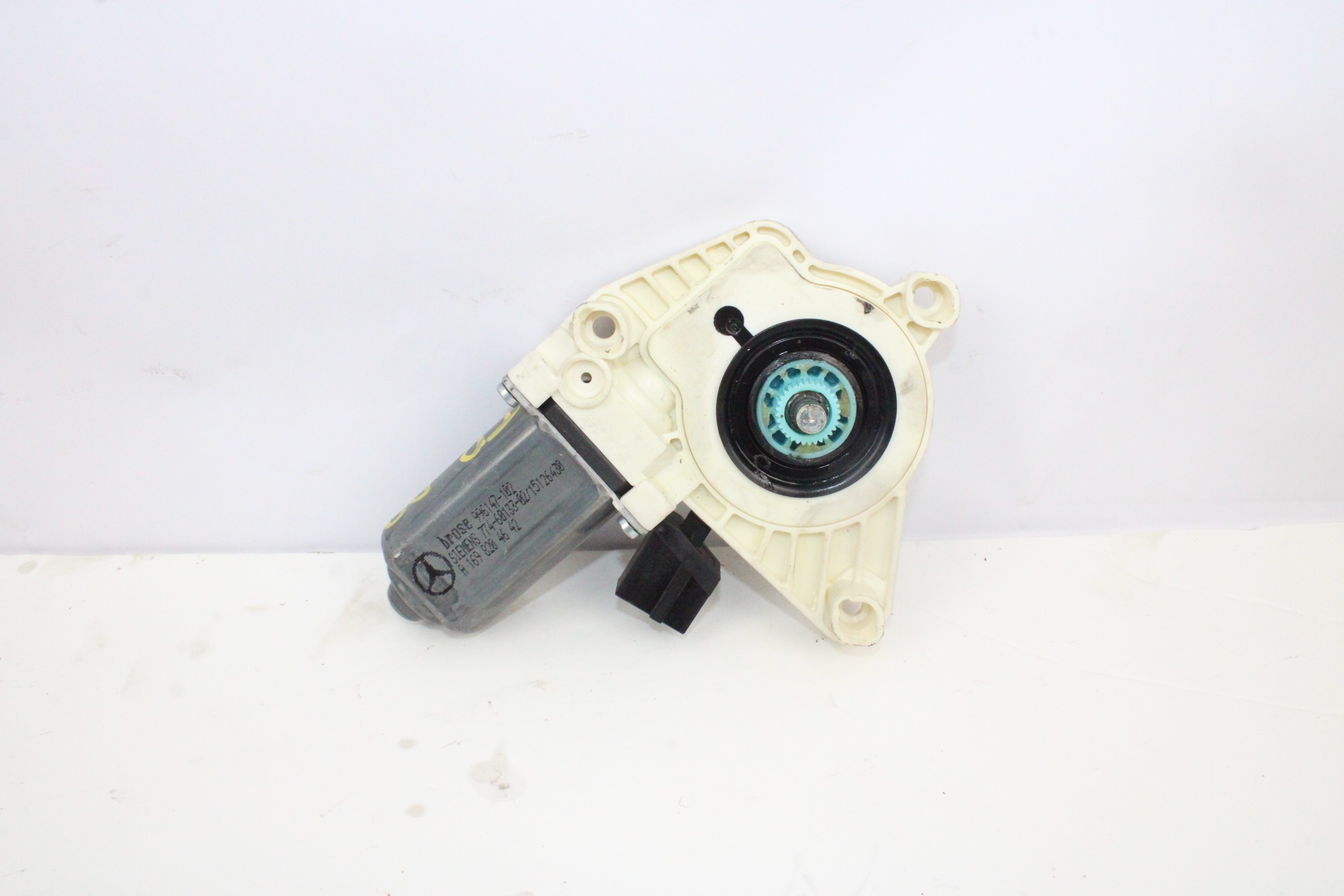 MERCEDES-BENZ A-Class W169 (2004-2012) Rear Right Door Window Control Motor A1698204642 21074917