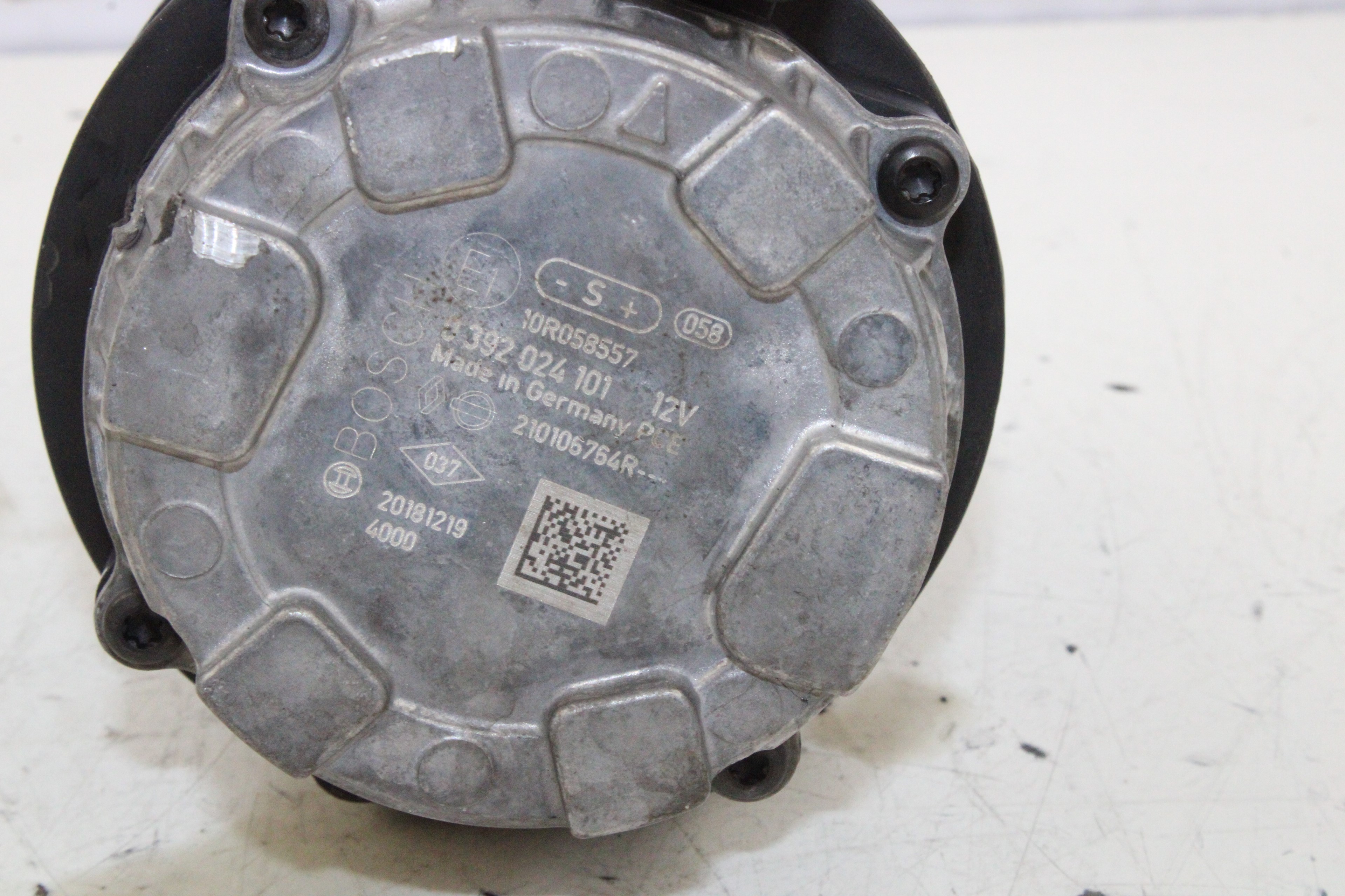 RENAULT Megane 2 generation (2002-2012) Масляный насос 0392024101 23712441
