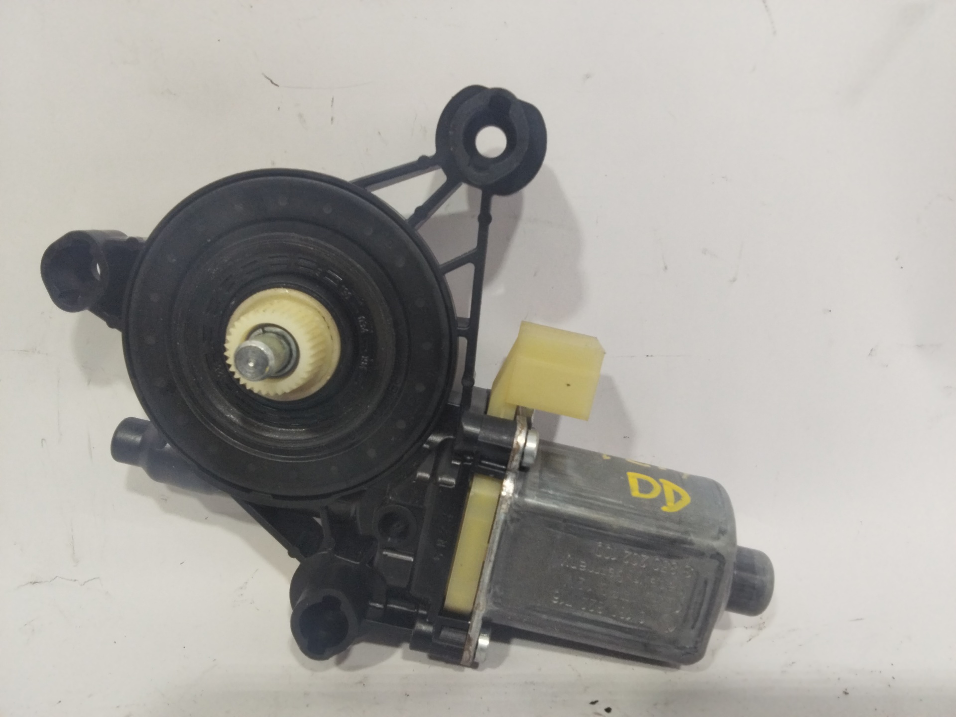Motor elevalunas delantero derecho CRM,CLH,CKF 0130822716 de Seat Leon (5f1) 2012-2018