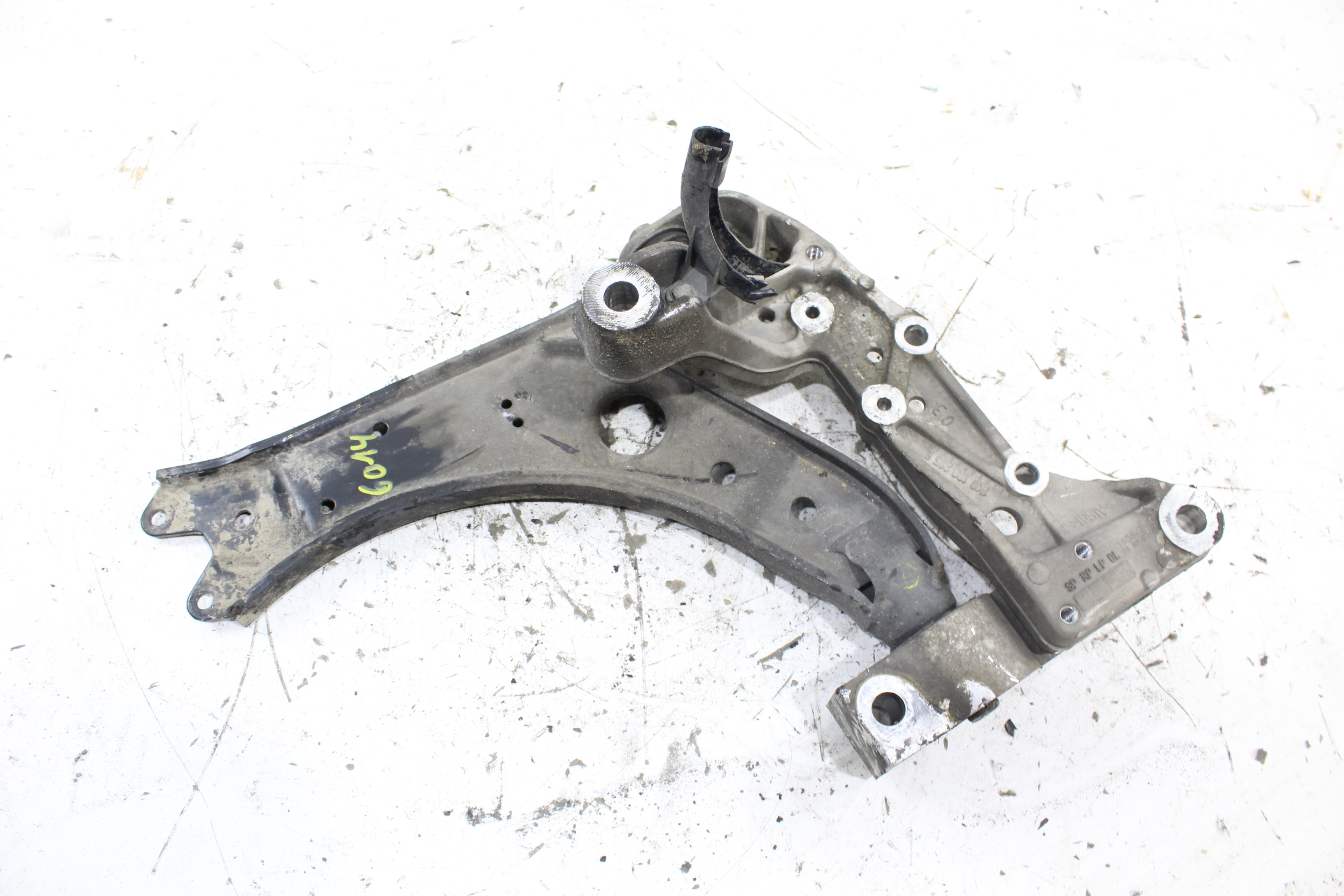 VOLKSWAGEN Golf 5 generation (2003-2009) Front Left Arm 1K0199285E 25181574