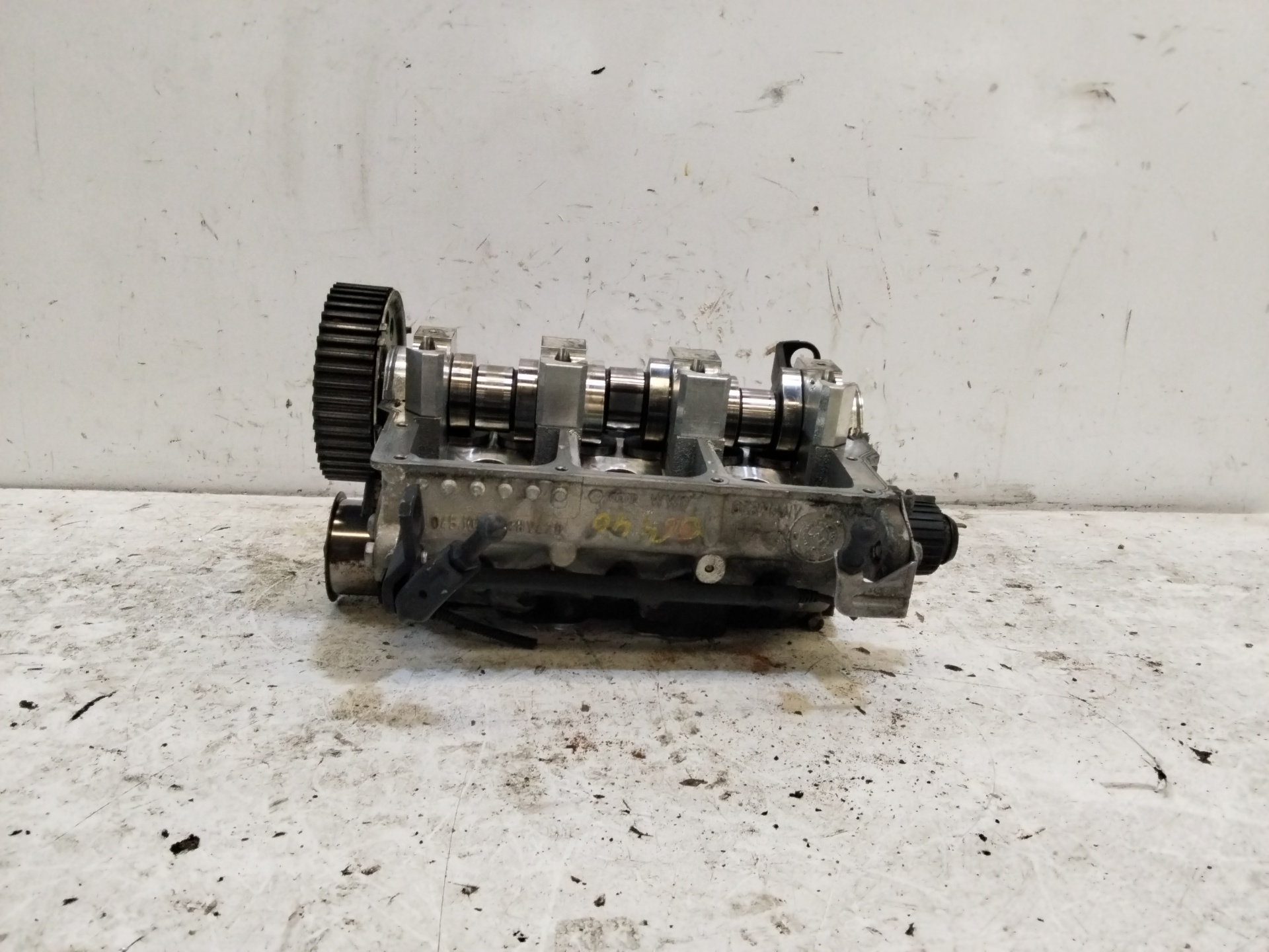 SKODA Octavia 2 generation (2004-2013) Engine Cylinder Head 045103373HV420 24966370