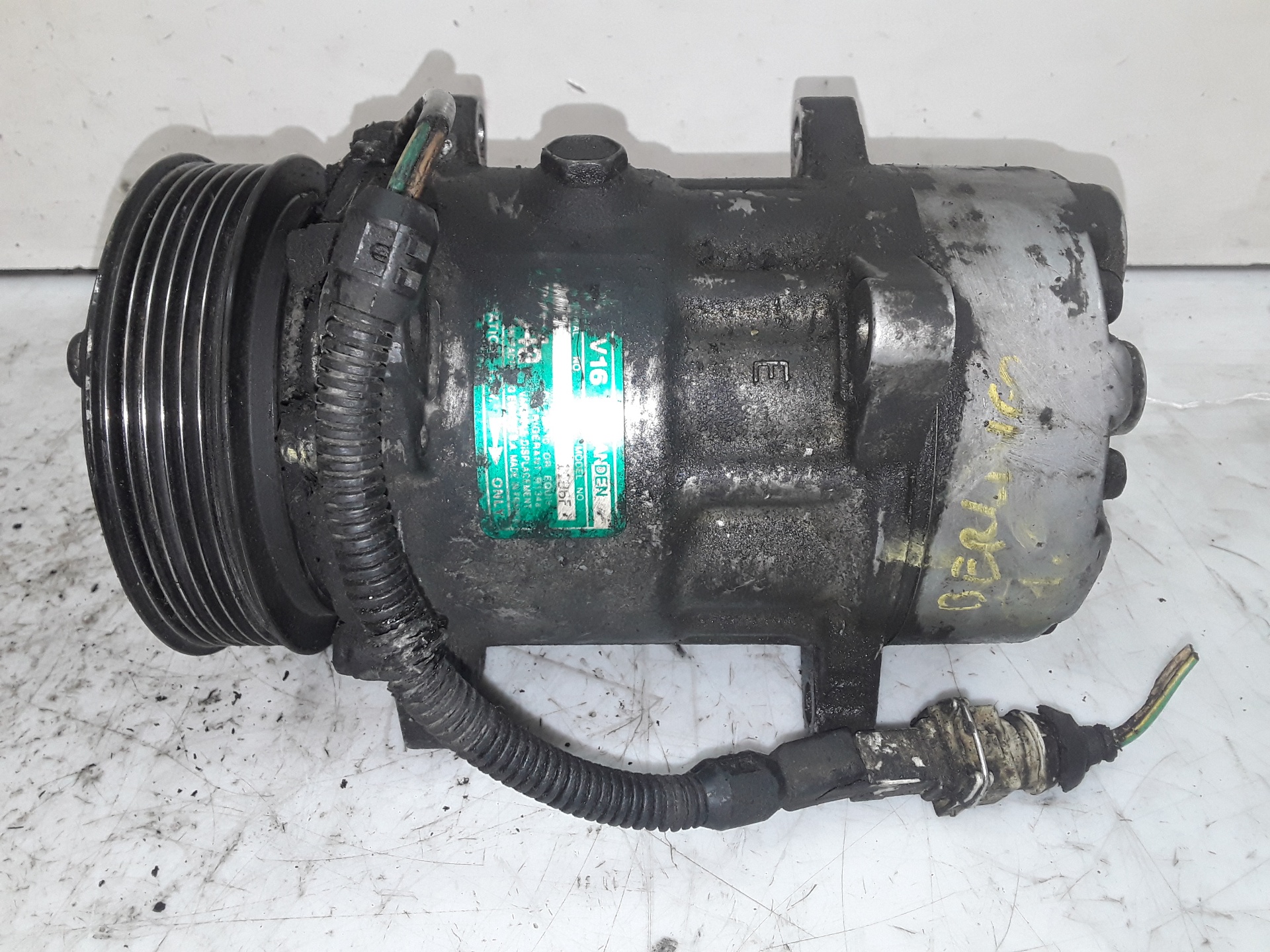 CITROËN Xsara 1 generation (1997-2004) Air Condition Pump 1106F 19204642