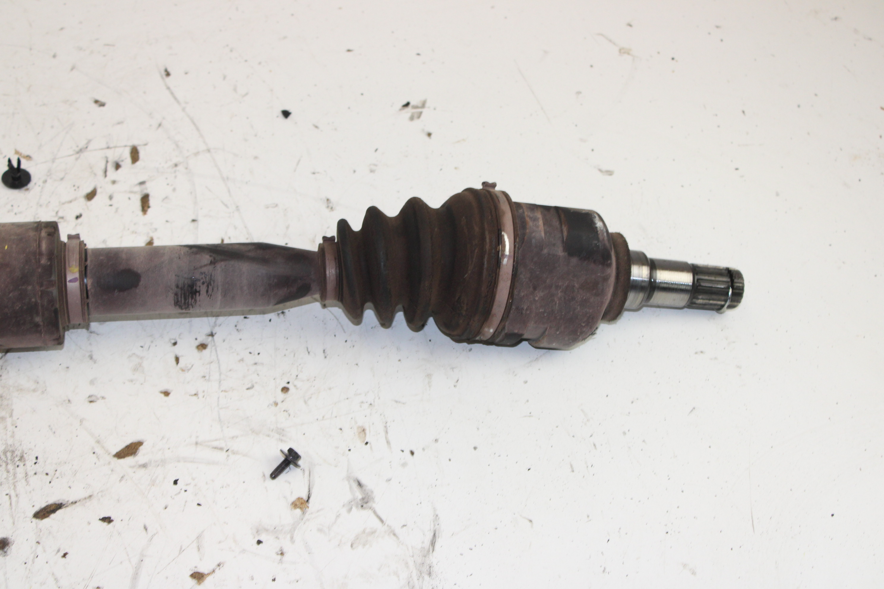 TOYOTA Auris 2 generation (2012-2015) Front Right Driveshaft NOTIENEREFERENCIA 25368308
