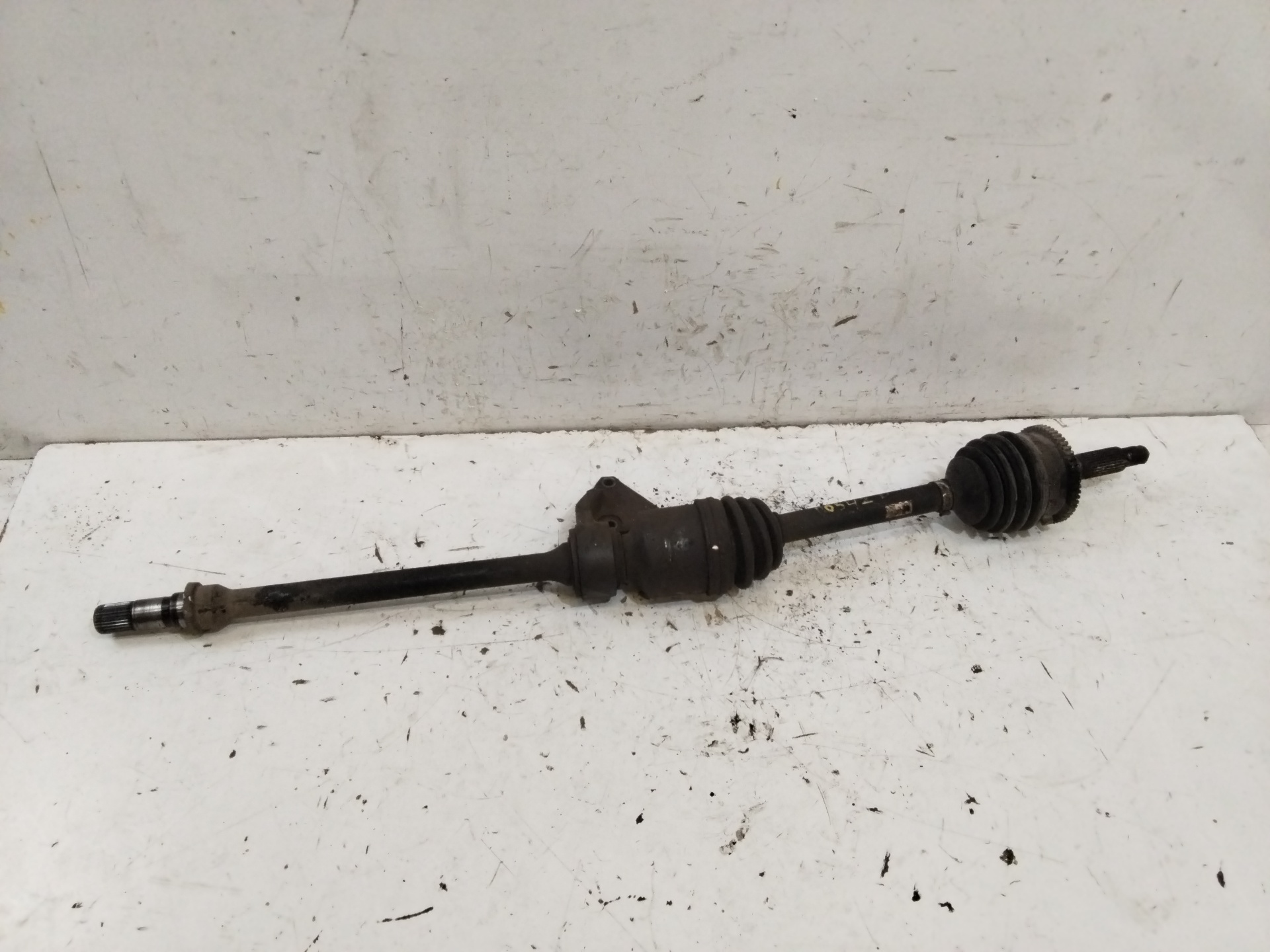 KIA Carnival UP/GQ (1999-2006) Front Right Driveshaft NOREF 25266761