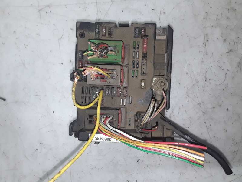 CITROËN Xsara 1 generation (1997-2004) Fuse Box 9643538080 19125442