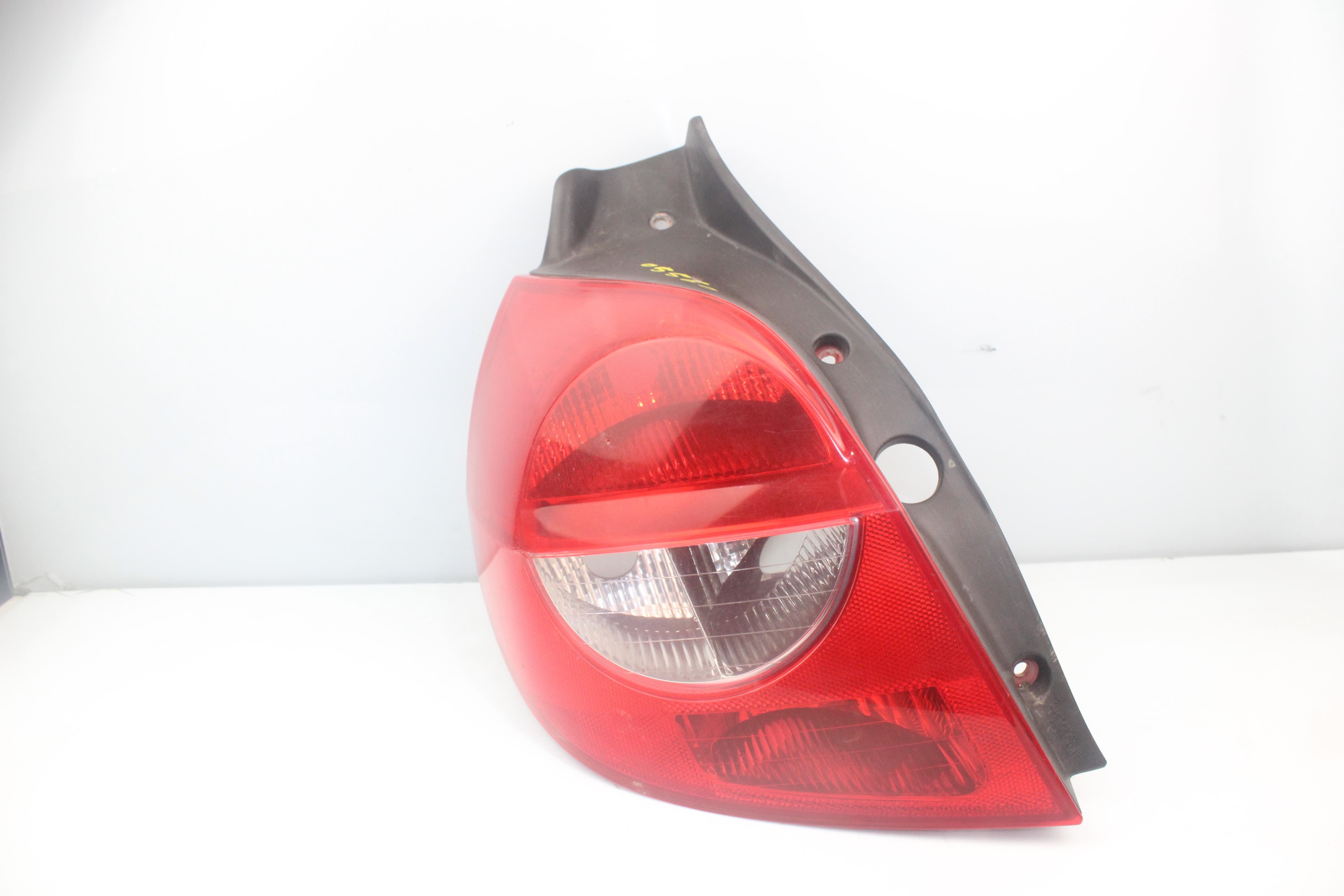 RENAULT Clio 3 generation (2005-2012) Venstre baglygte 89035079 23769833