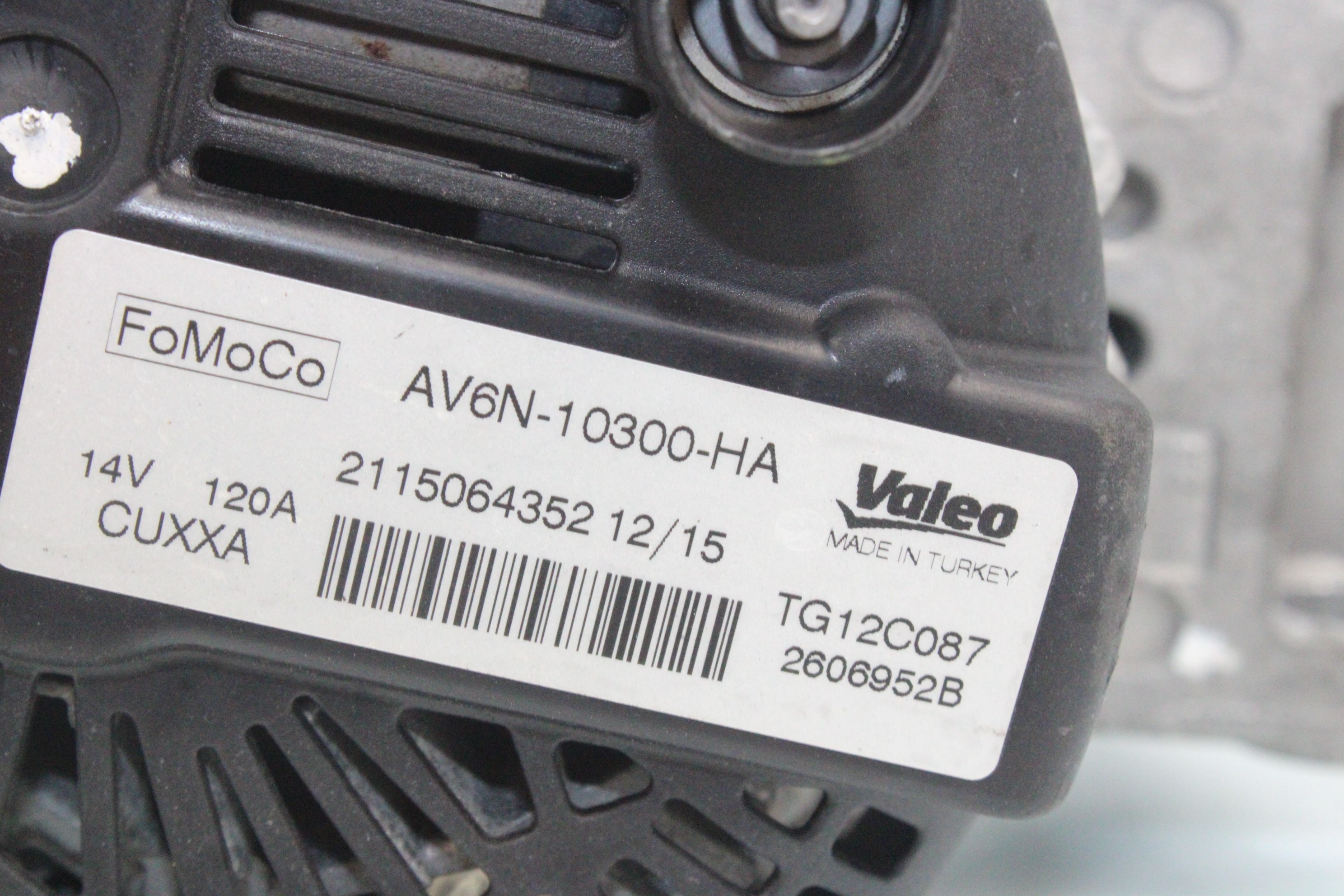 FORD Focus 3 generation (2011-2020) Alternator AV6N10300HA 23769755