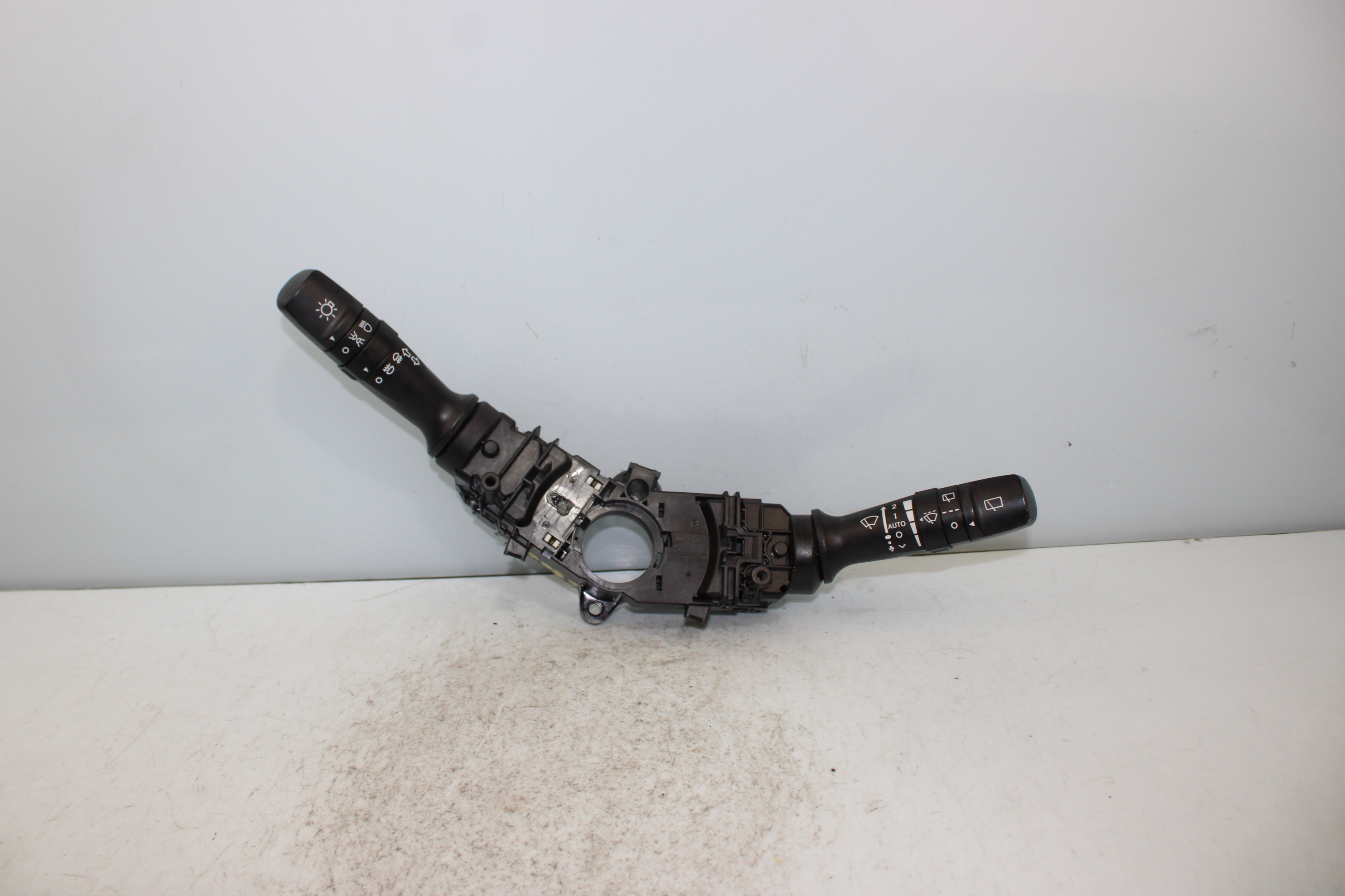 KIA Sportage 3 generation (2010-2015) Kytkimet 934101M531 25196373