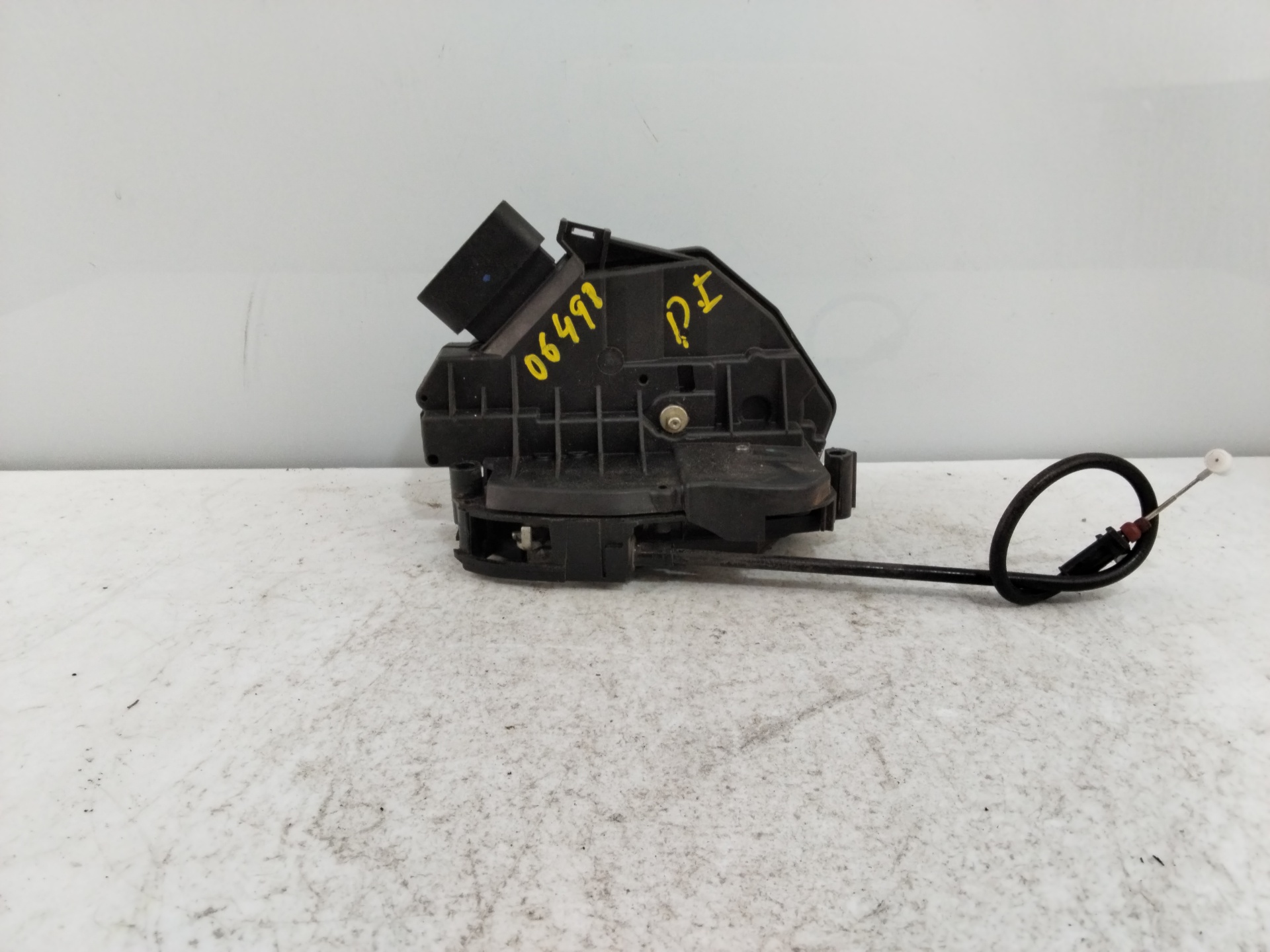 FORD Focus 3 generation (2011-2020) Front Left Door Lock BM5AA21813AC 25618124