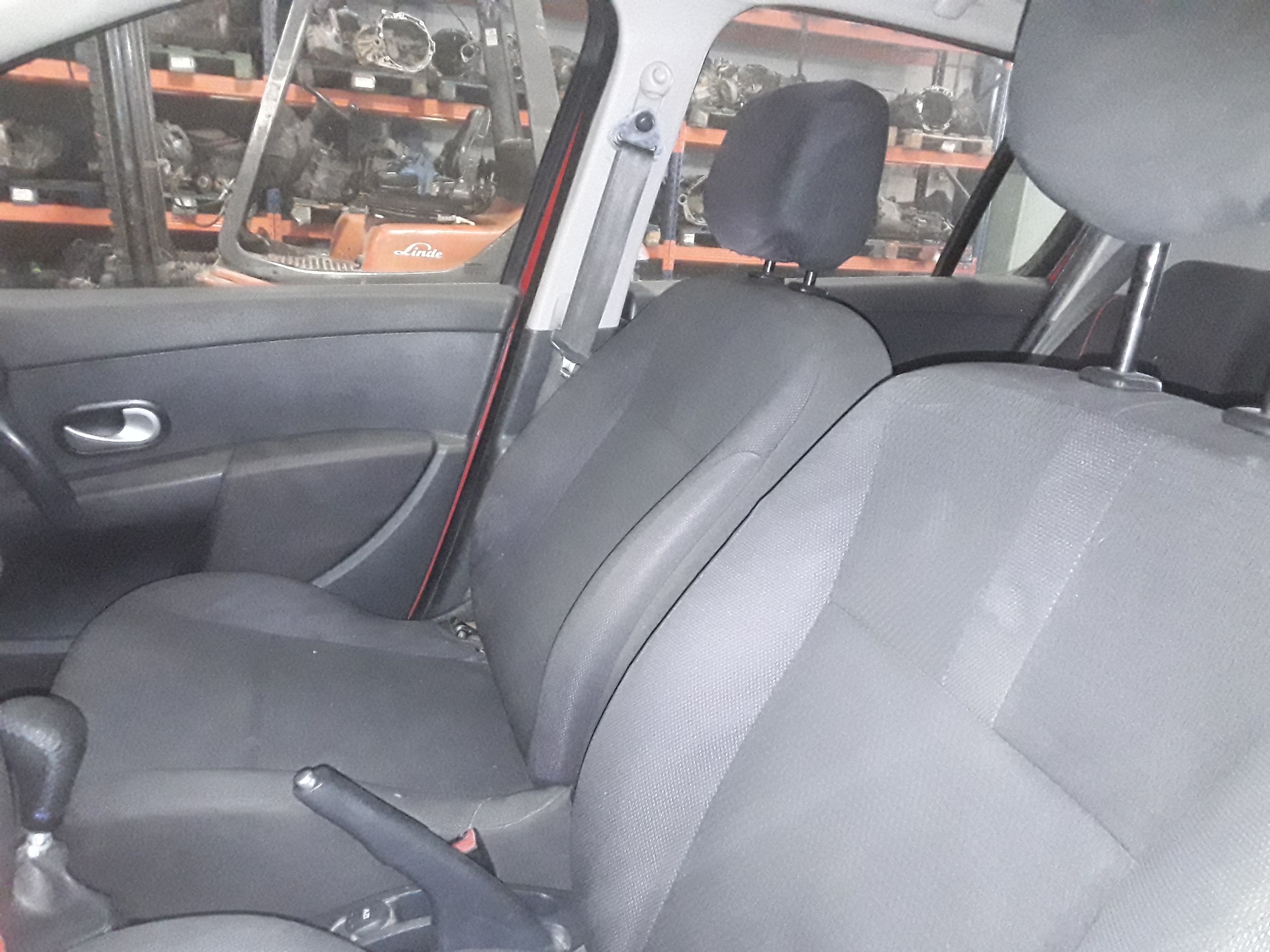 RENAULT Clio 3 generation (2005-2012) Front Left Driveshaft 8200499585 23790040