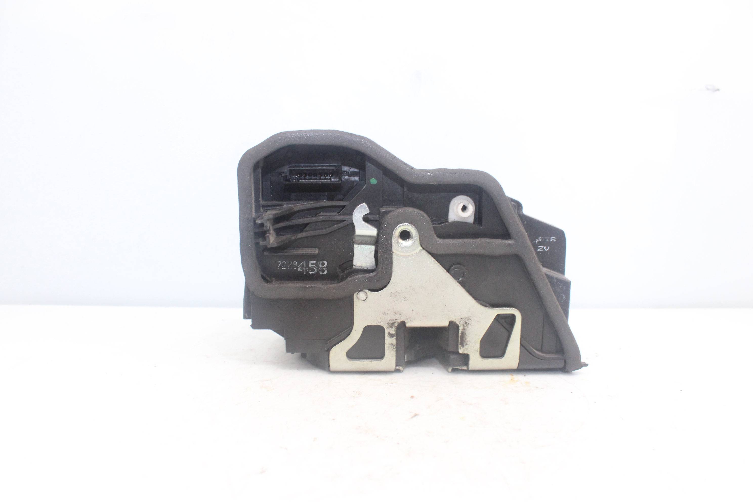 BMW X3 E83 (2003-2010) Front Right Door Lock 7229458 23769883