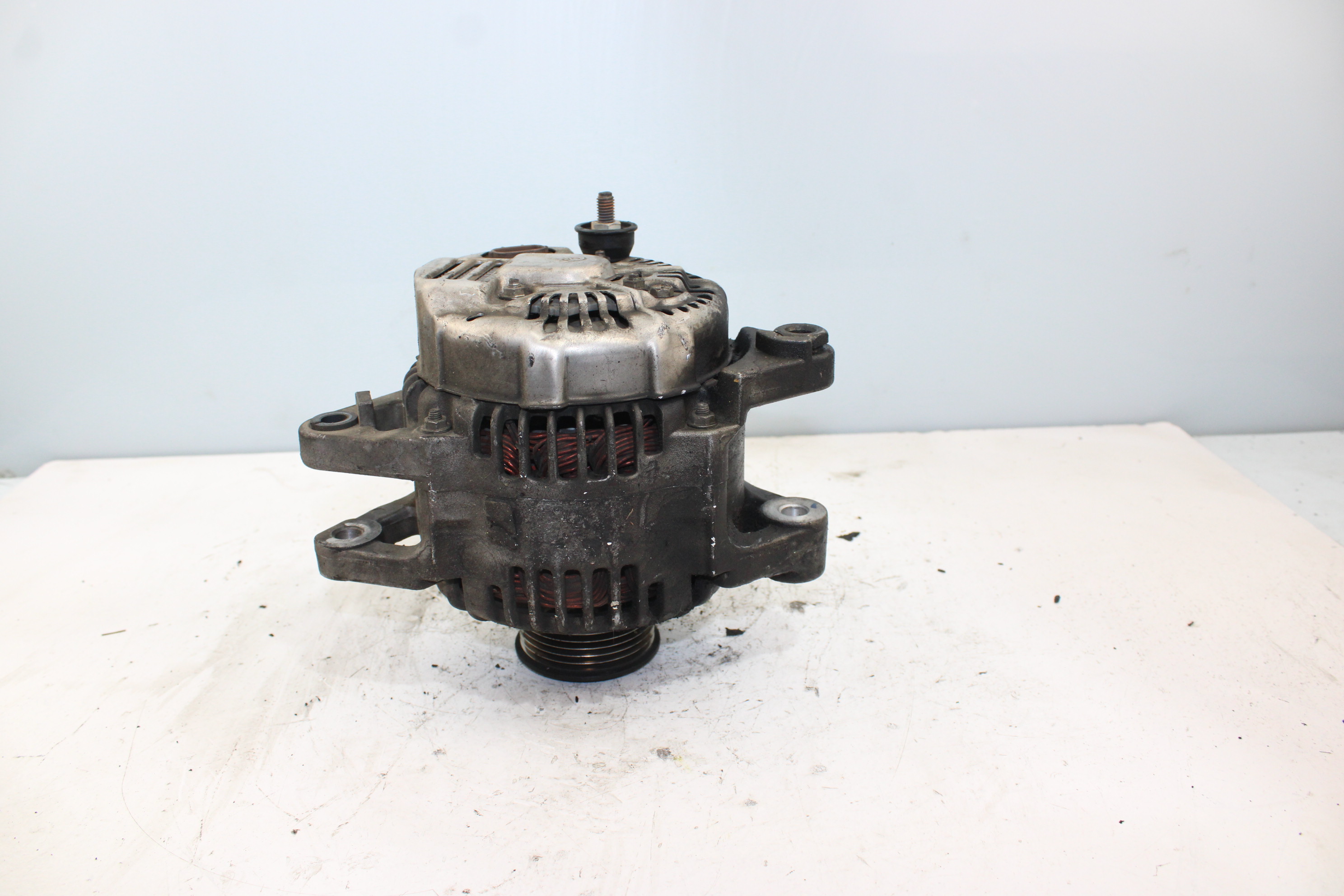 KIA Sorento 1 generation (2002-2011) Alternator 373004A300 25307866