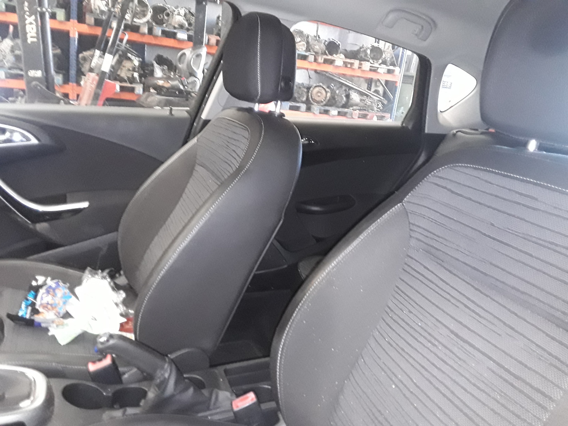 OPEL Astra J (2009-2020) Comutator geam ușă stânga față 13305011 23770550