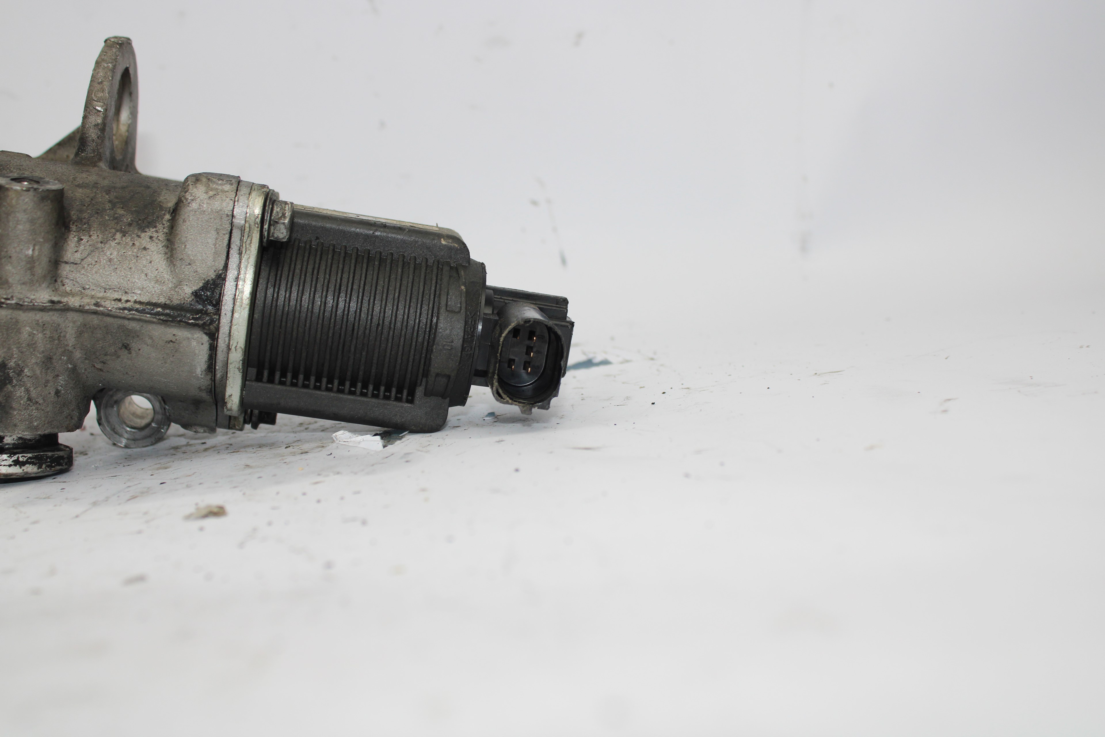 RENAULT Clio 2 generation (1998-2013) EGR Valve 255366 19336331