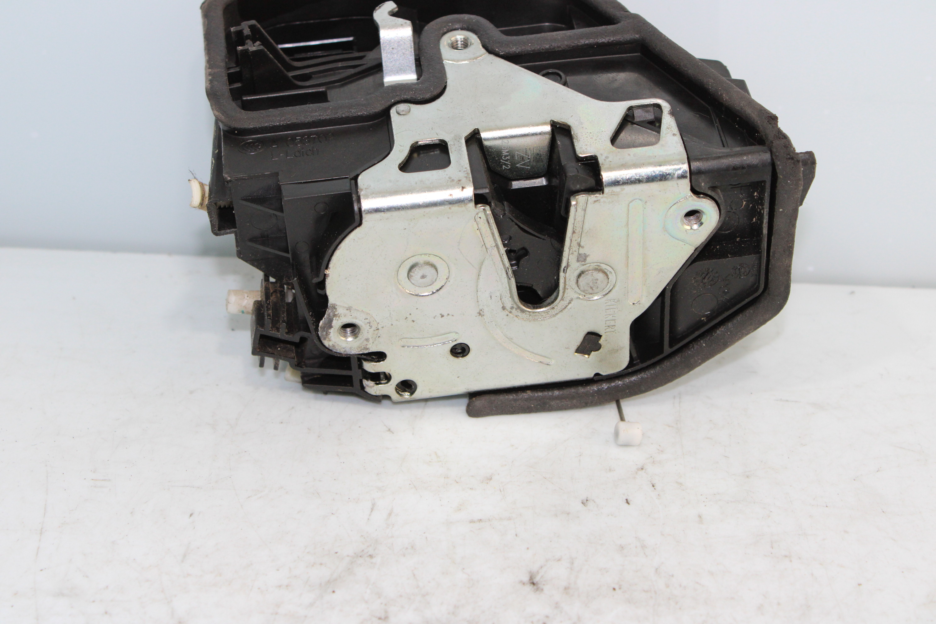 BMW 3 Series F30/F31 (2011-2020) Front Right Door Lock 7229458 25157934