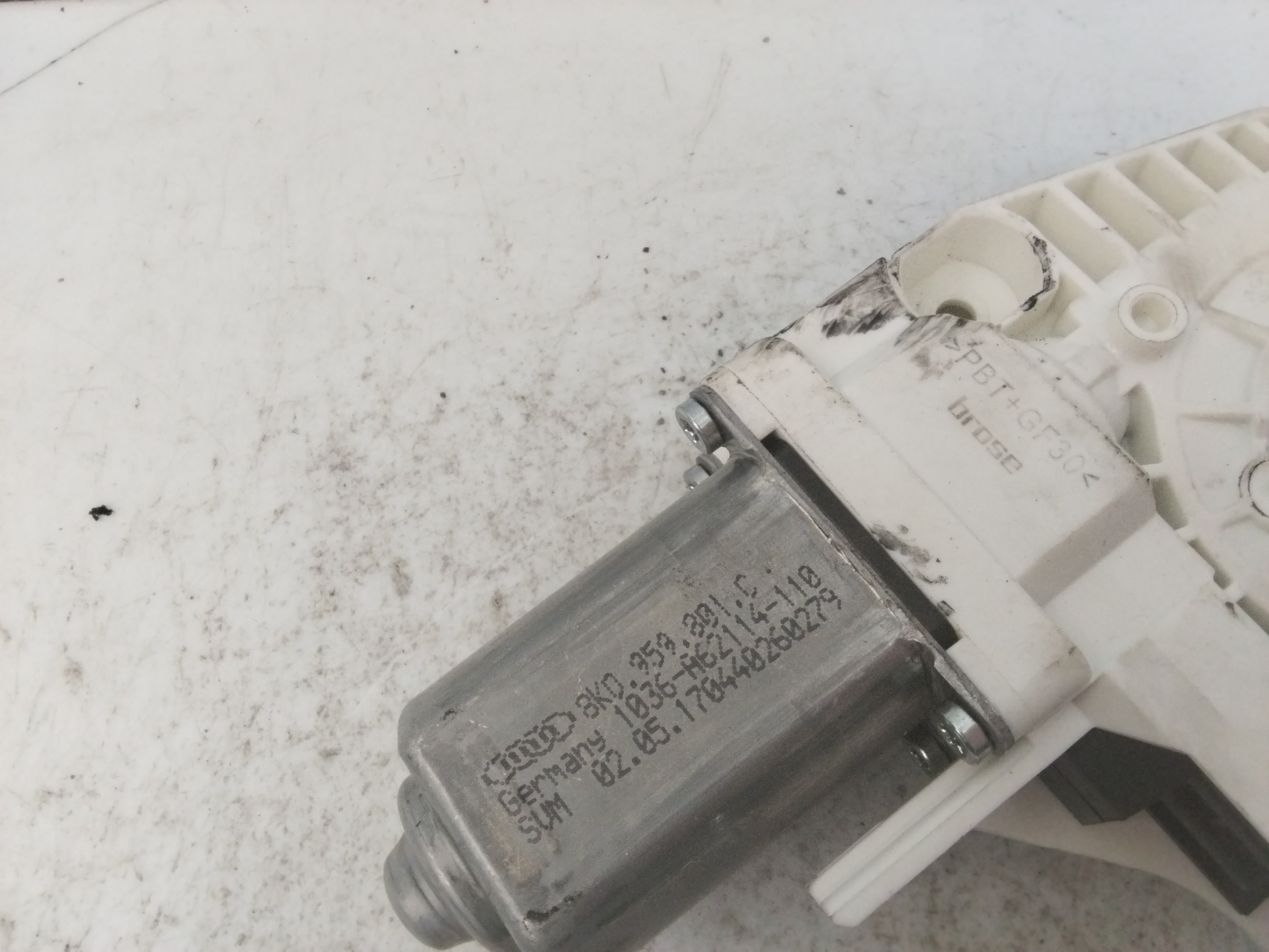 AUDI A1 8X (2010-2020) Motor regulator geam ușă stânga față 8K0959801C 25189215