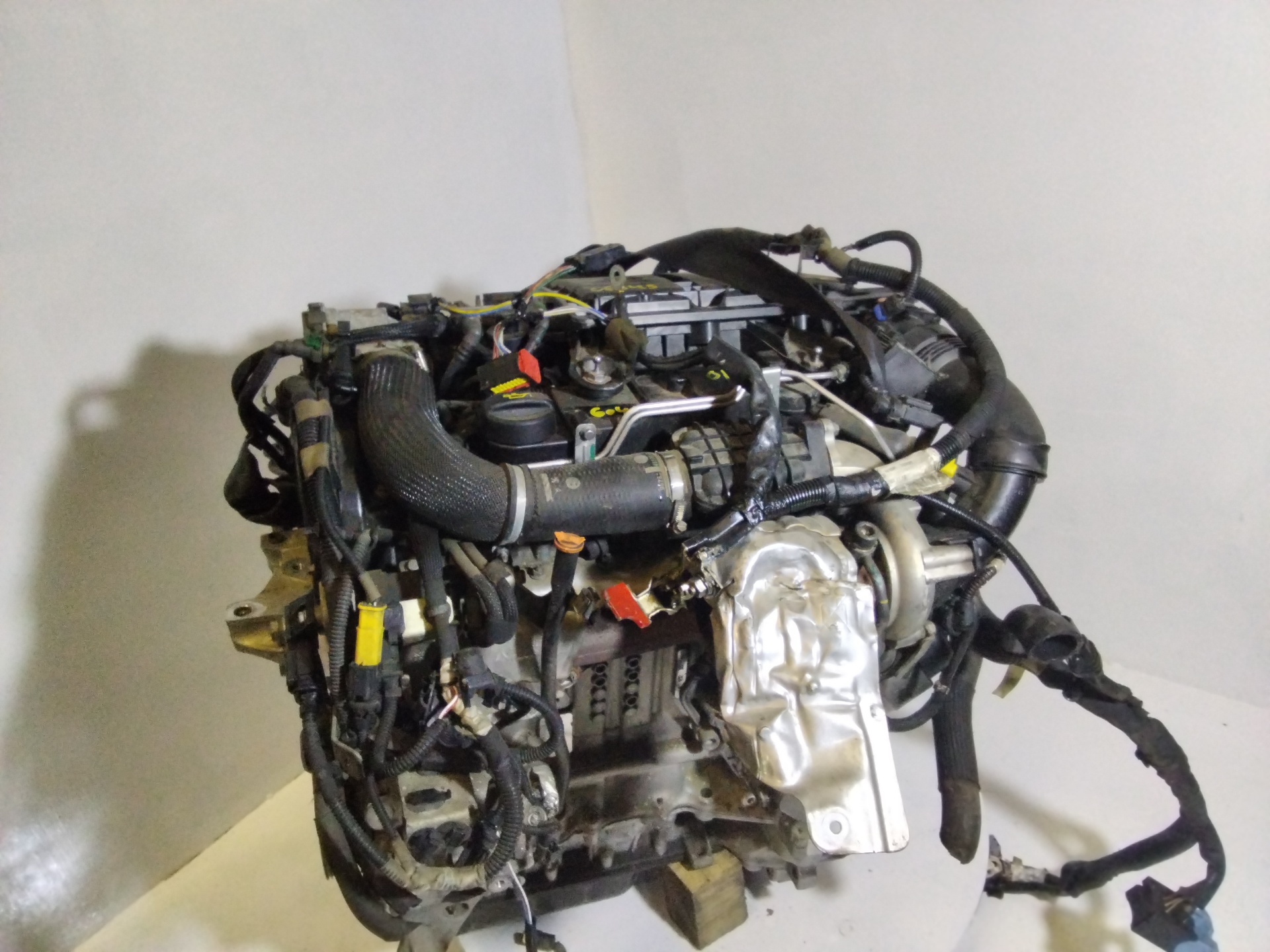 PEUGEOT Engine 8HR 23889134