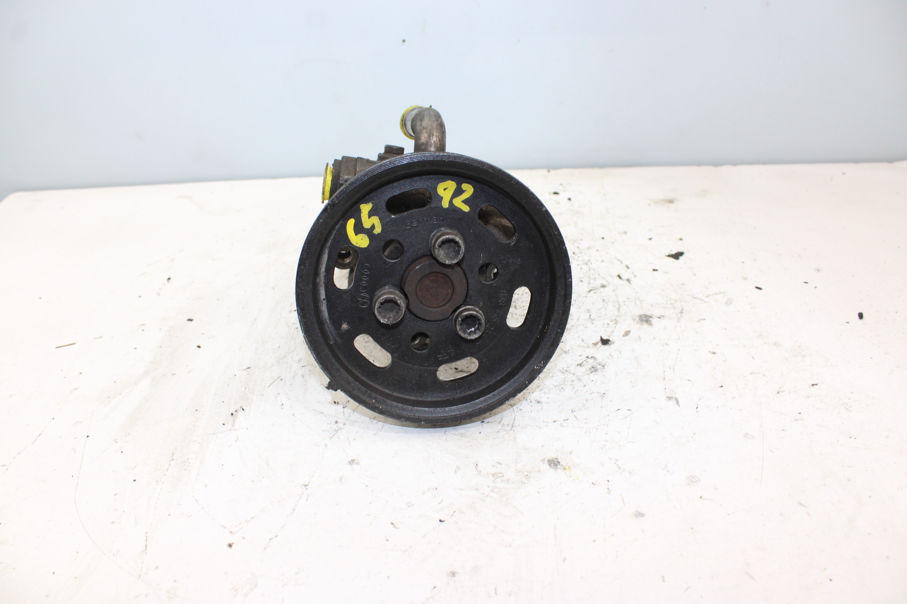 SEAT Alhambra 1 generation (1996-2010) Power Steering Pump 7M0145157AA 25307852