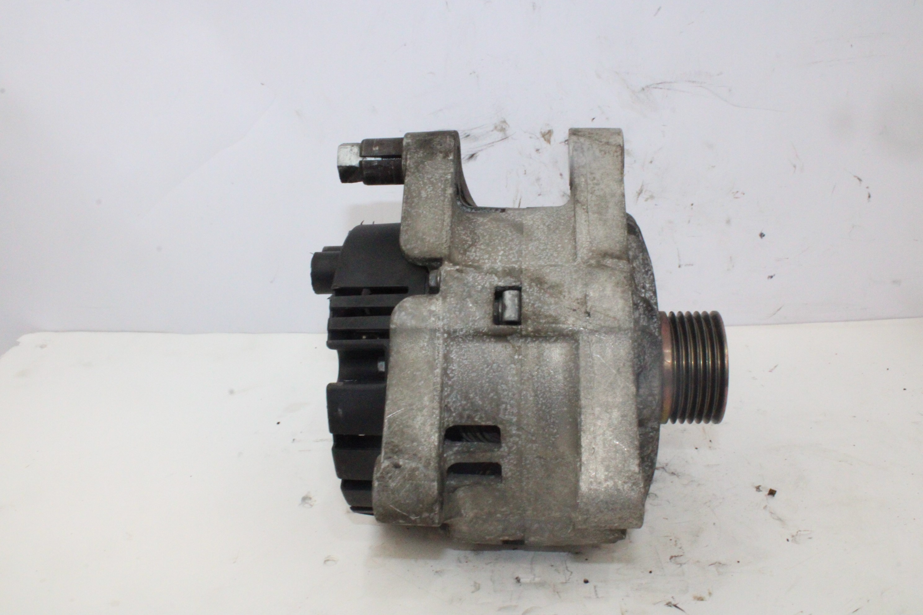 PEUGEOT 307 1 generation (2001-2008) Alternator 9649611780 23718594