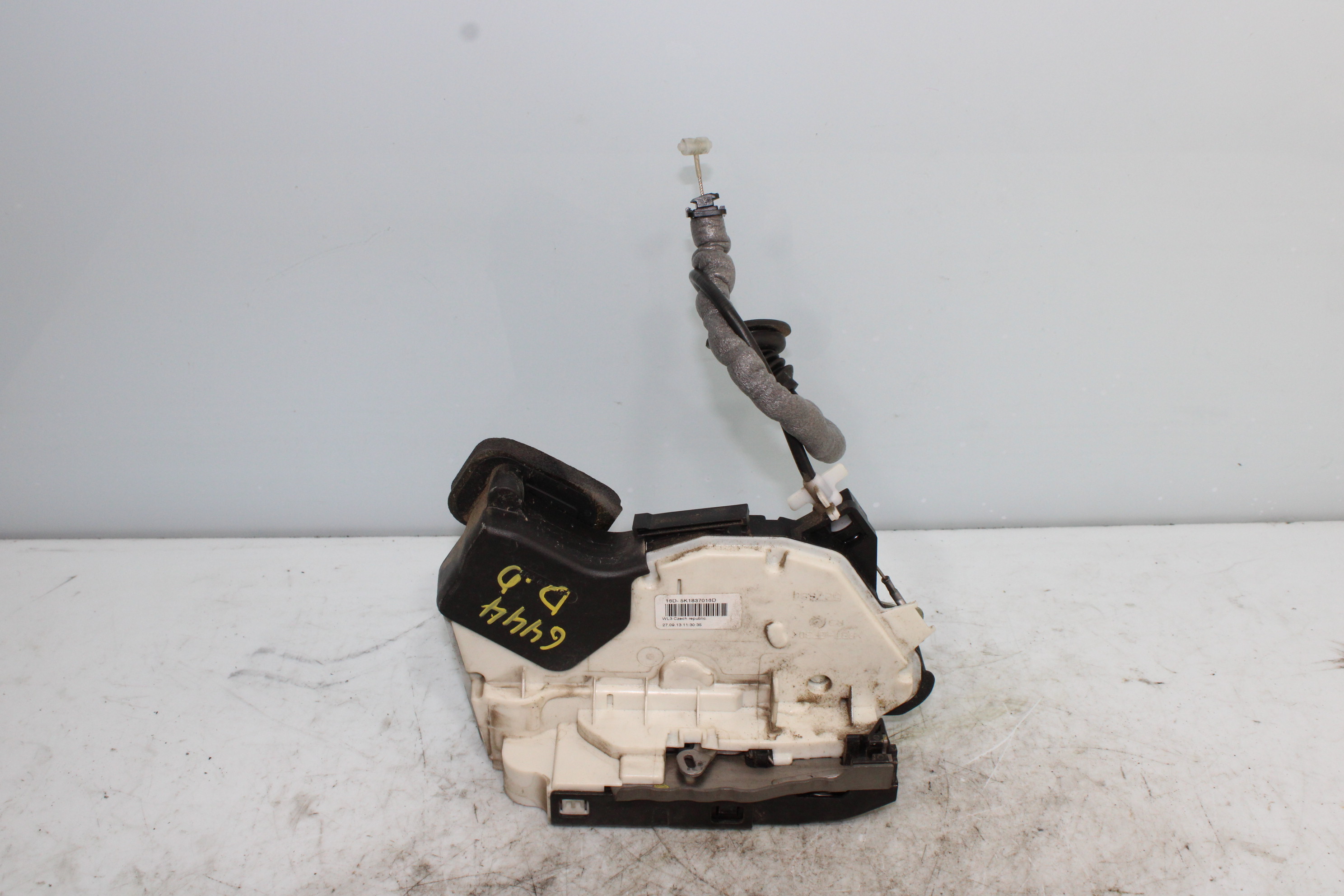 VOLKSWAGEN Polo 5 generation (2009-2017) Front Right Door Lock 5K1837016D 25191483