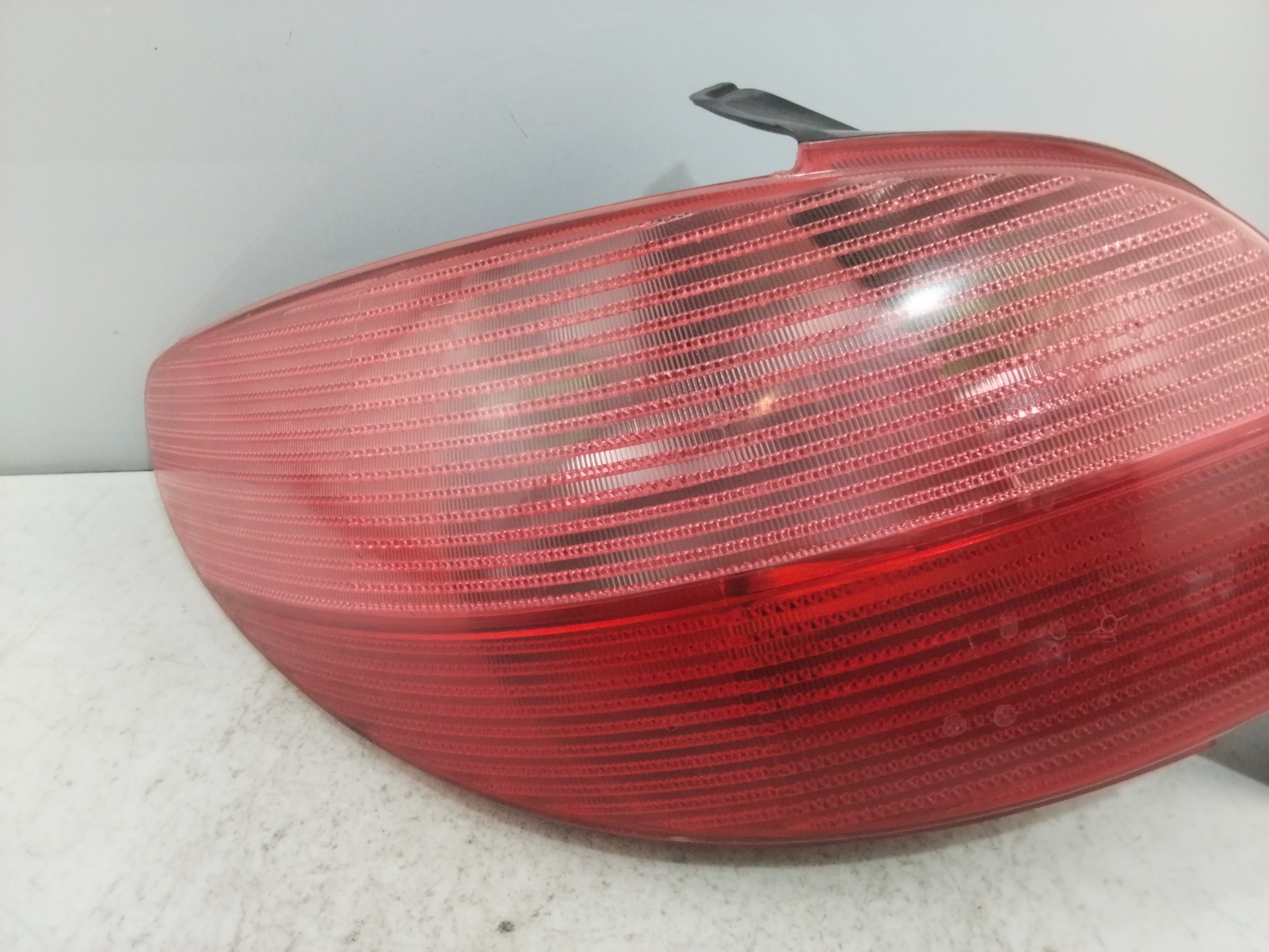 RENAULT 206 1 generation (1998-2009) Rear Left Taillight 2531G 25618037