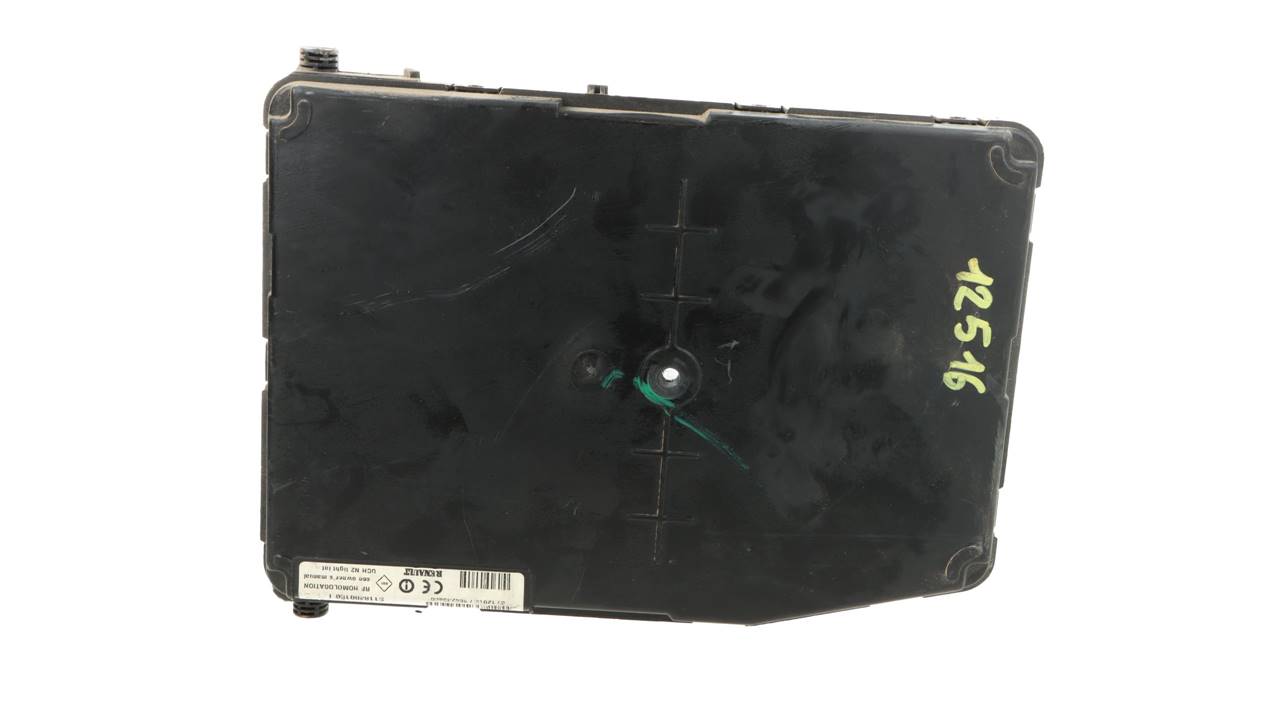 Fuse relay box 8200724363 de Renault Scenic ii 2007-2009 - pieza usada