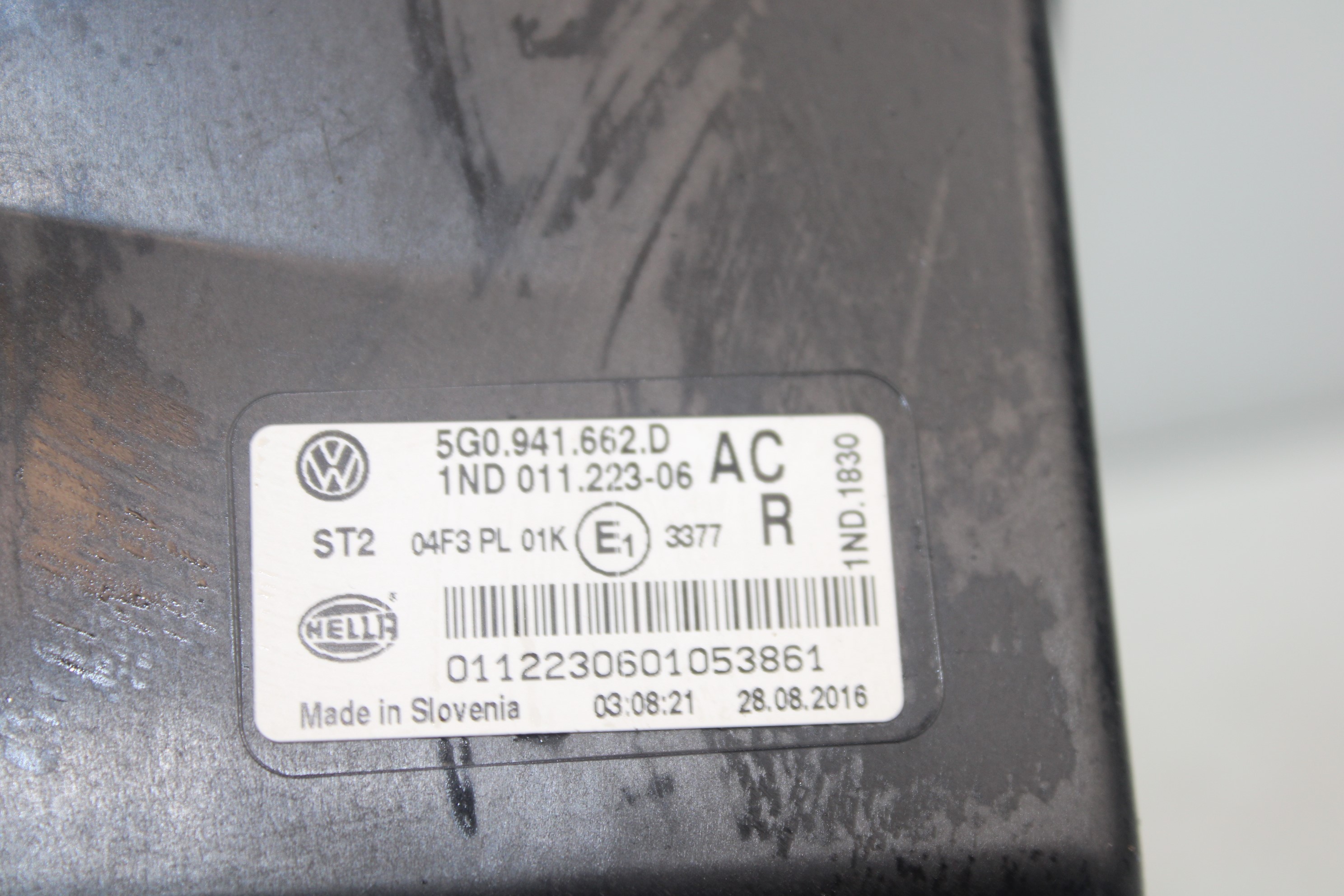 VOLKSWAGEN Golf 7 generation (2012-2024) Противотуманка бампера передняя правая 5GMN941662D 25188858