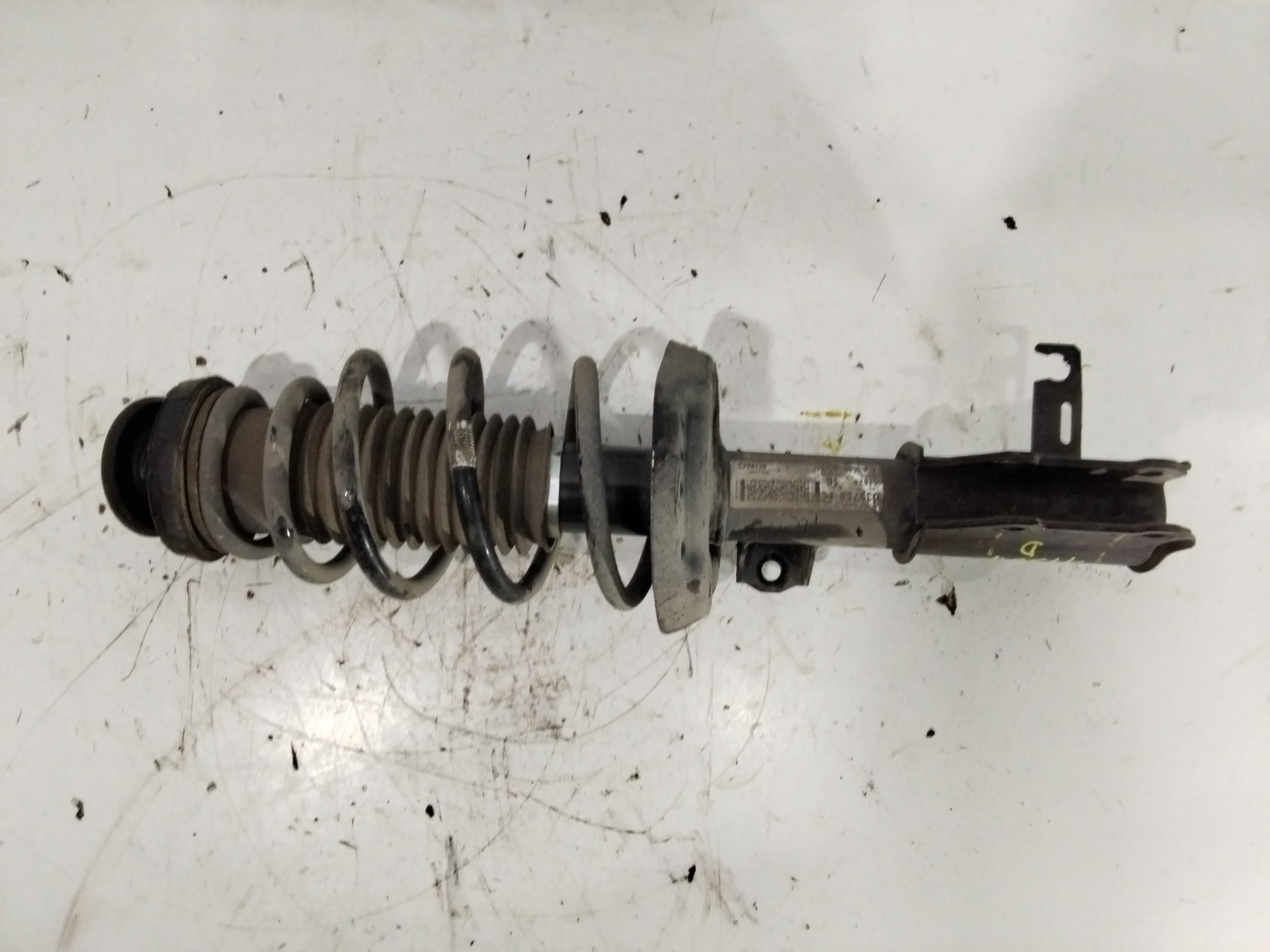 Amortiguador delantero derecho 13474018 de Opel Astra j sedán 2012-2015