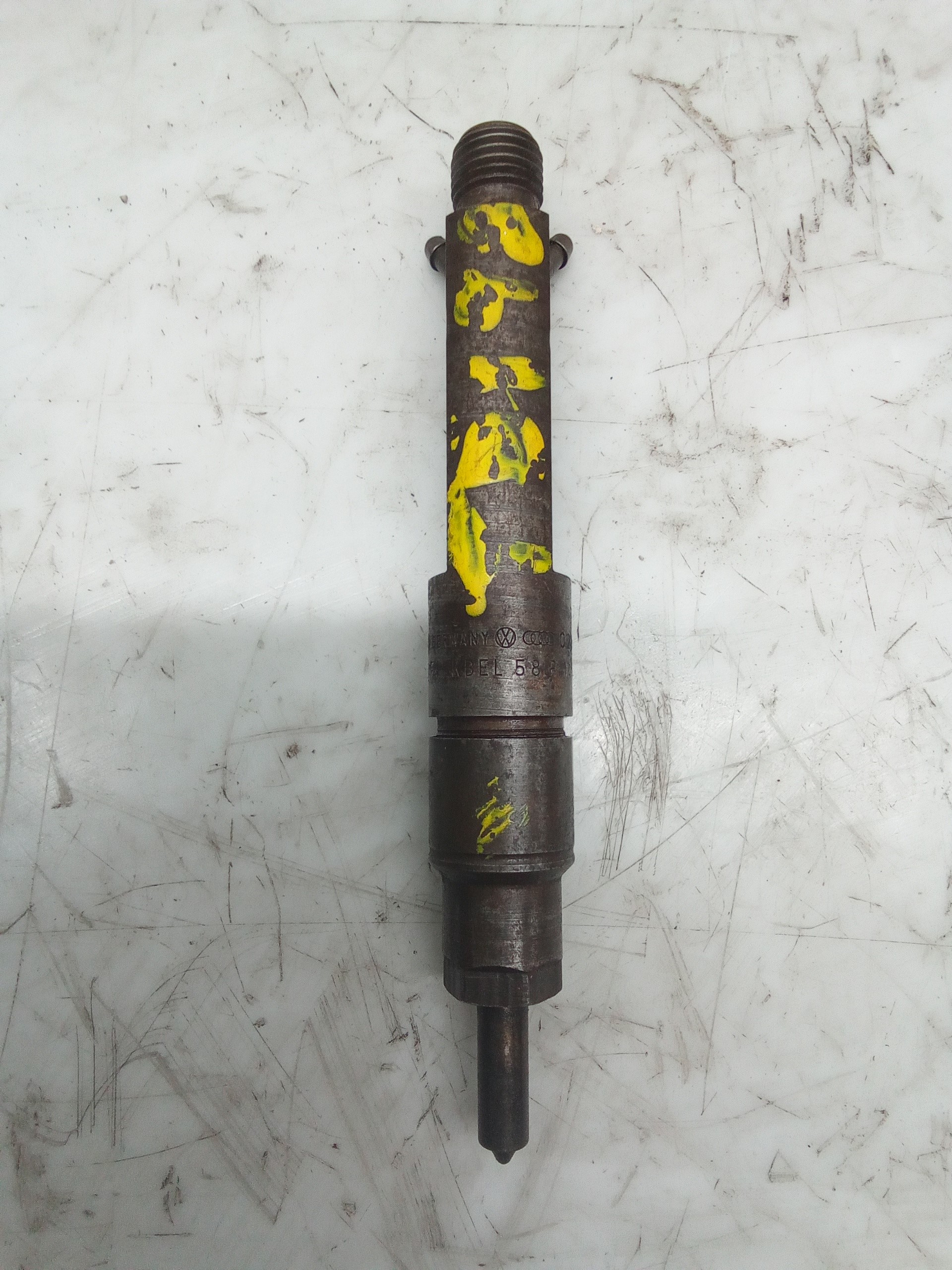 VOLKSWAGEN Passat B3 (1988-1993) Форсунка палива 028130201 19214246