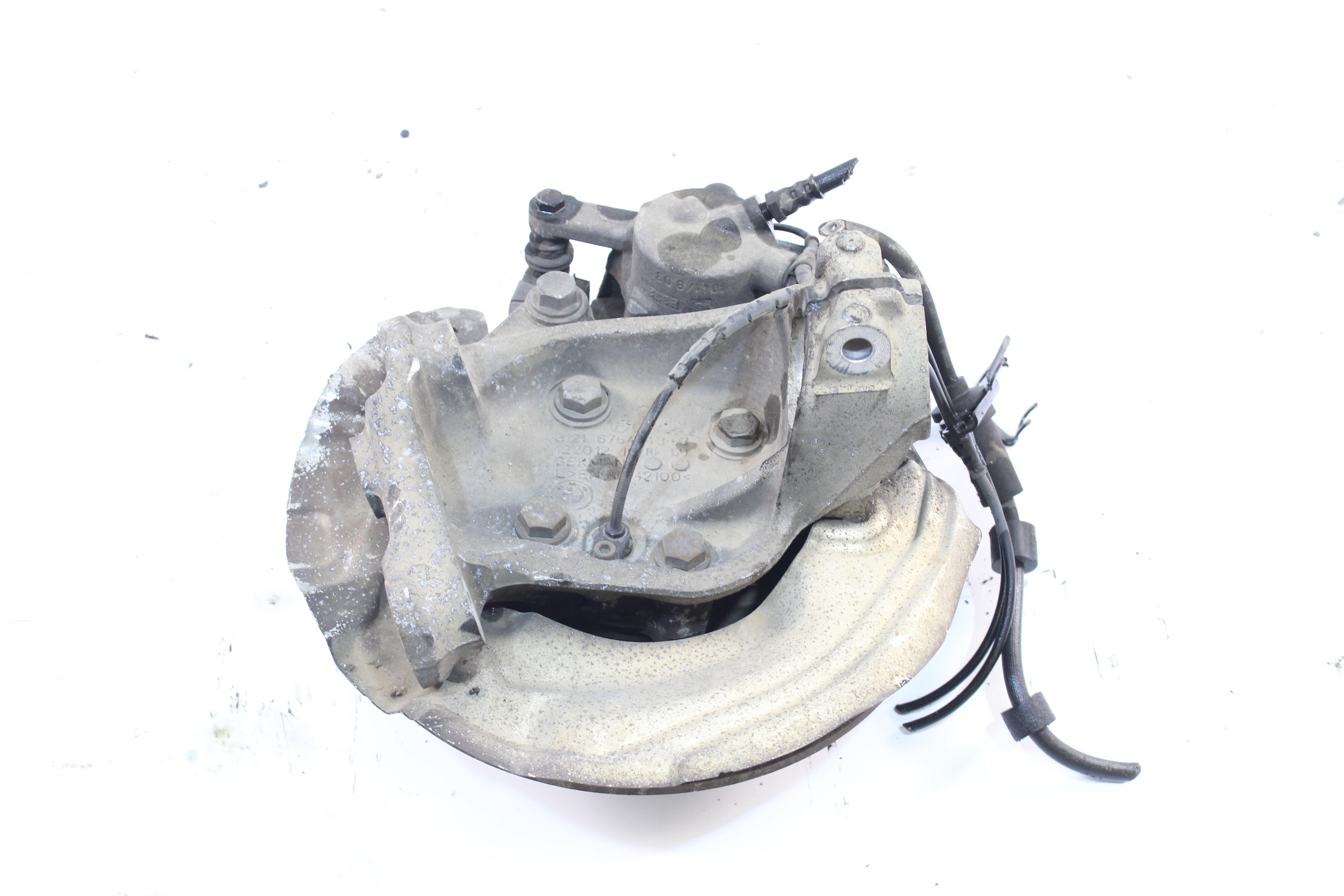 BMW 1 Series E81/E82/E87/E88 (2004-2013) Front Left Wheel Hub 3121676444303 22792371