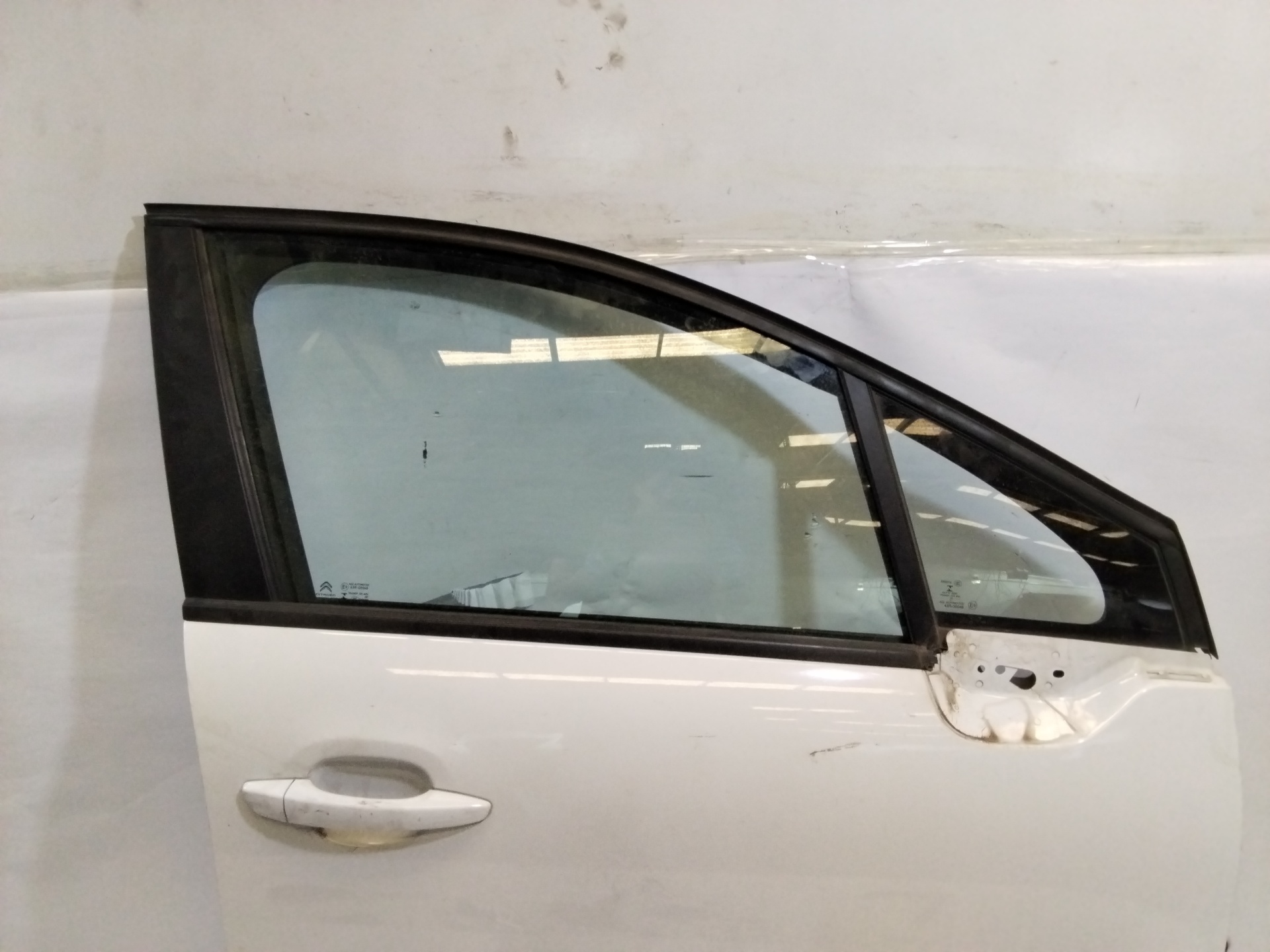 CITROËN C3 1 generation (2002-2010) Front Right Door 25715649