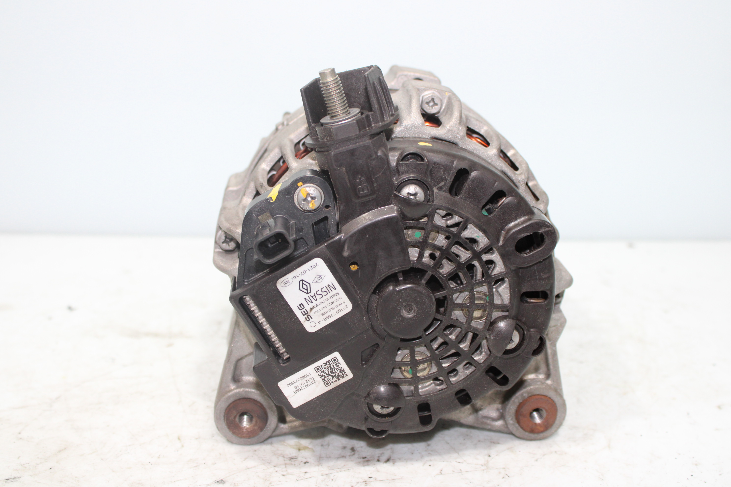 DACIA Sandero 2 generation (2013-2020) Alternator 231007769R 24066398