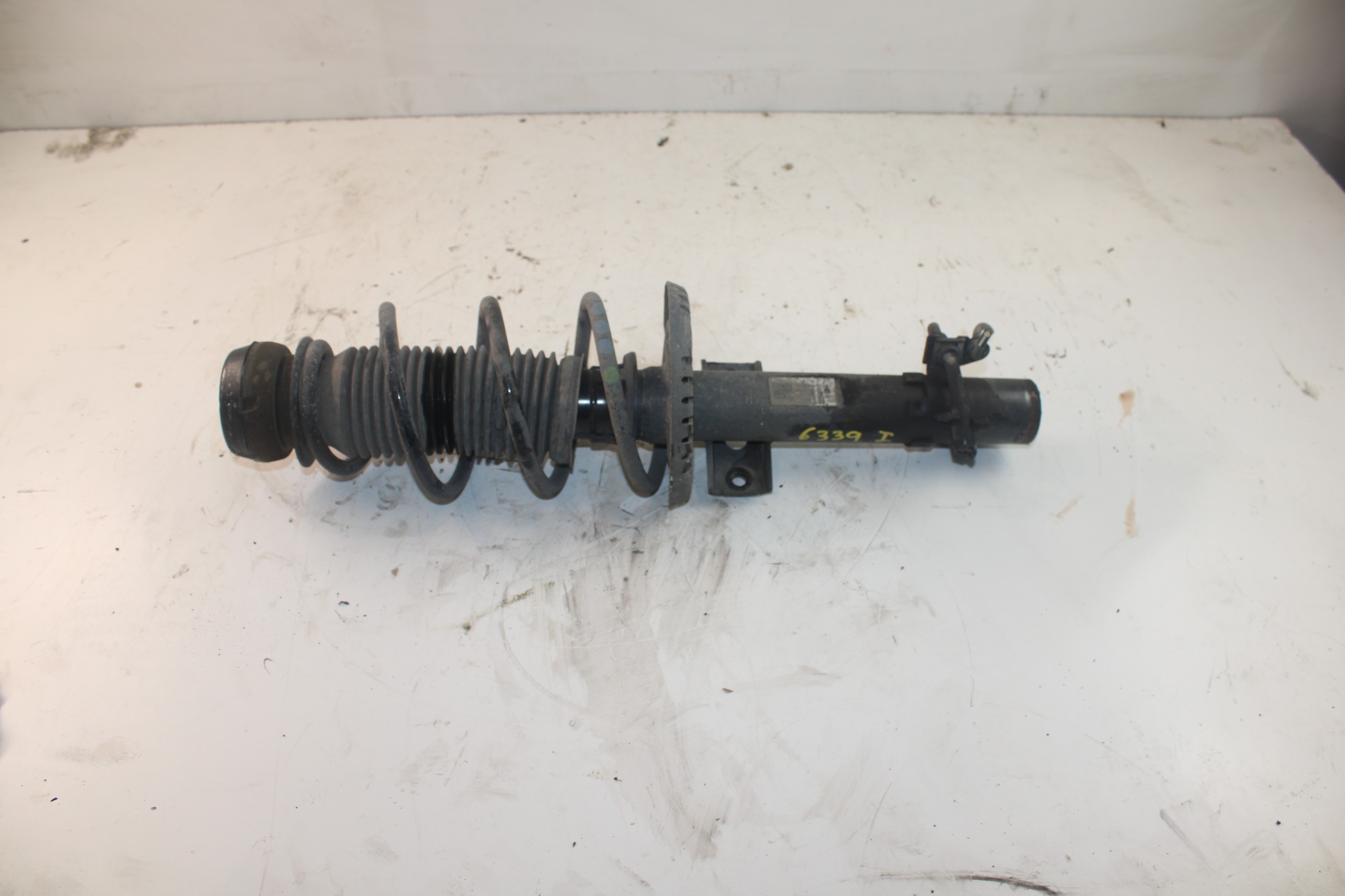 AUDI A1 8X (2010-2020) Front Left Shock Absorber NOTIENEREFERENCIA 25188678