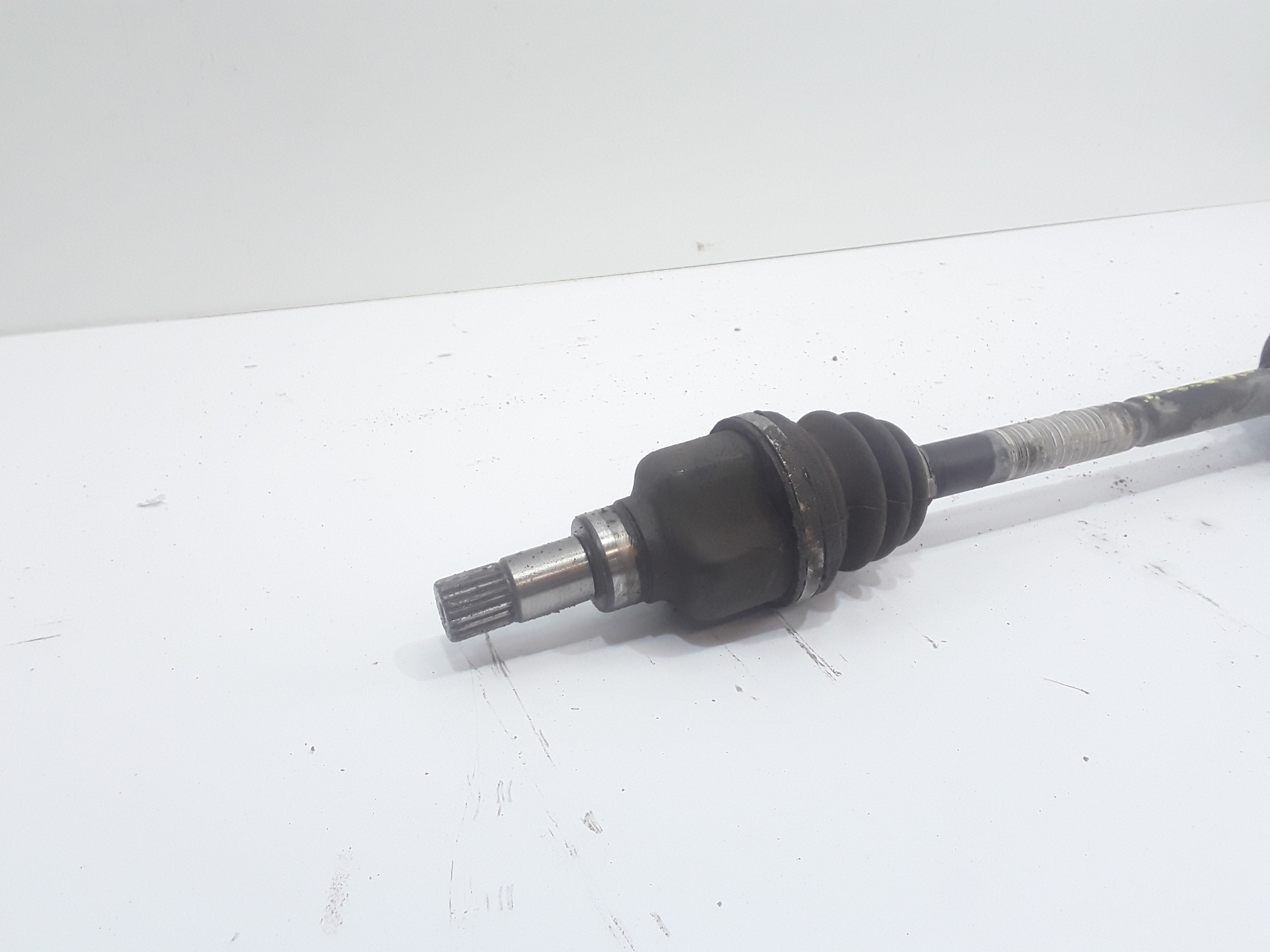 PEUGEOT 208 Peugeot 208 (2012-2015) Front Left Driveshaft 9803959580 19346504