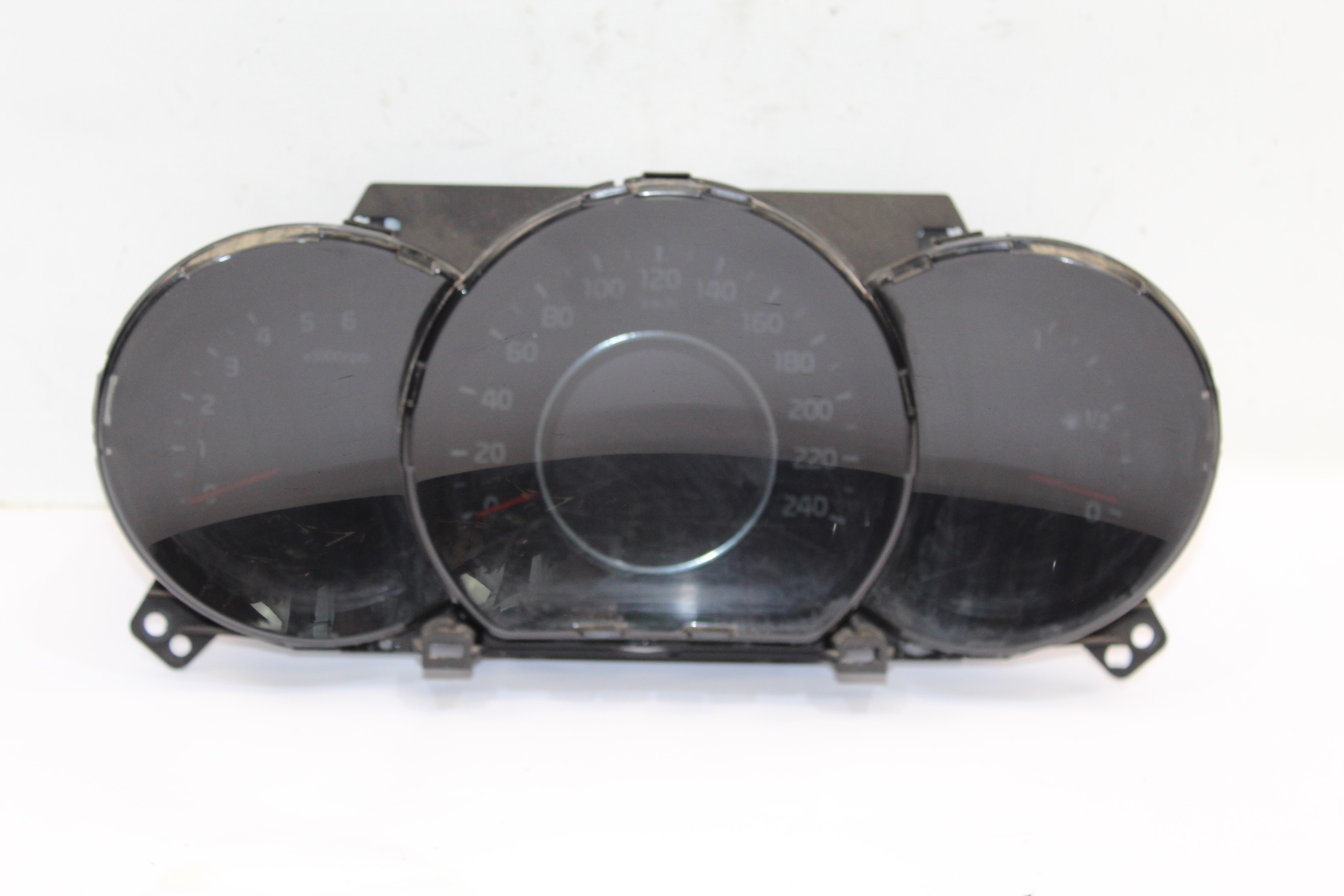 KIA Cee'd 2 generation (2012-2018) Speedometer 94003A2330 19372282