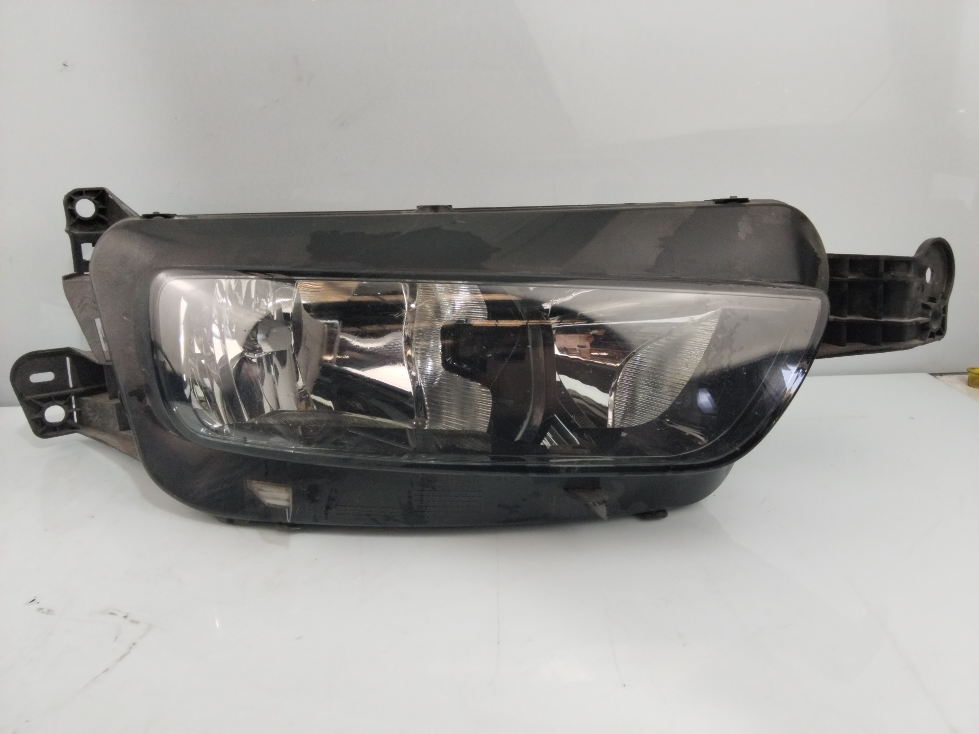 CITROËN C4 Picasso 2 generation (2013-2018) Front Right Headlight 9675974880 25753199