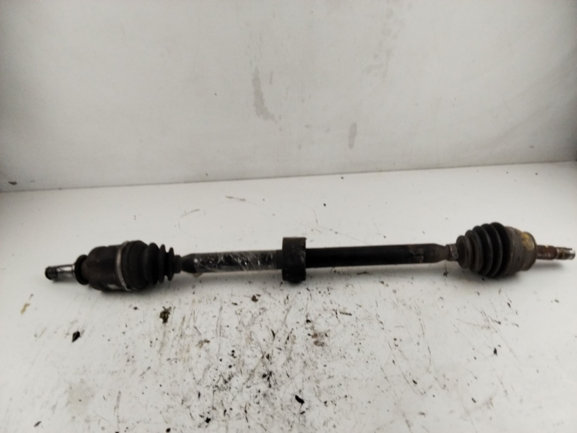 FORD USA Corsa D (2006-2020) Front Right Driveshaft NOTIENEREFERENCIA 25427371