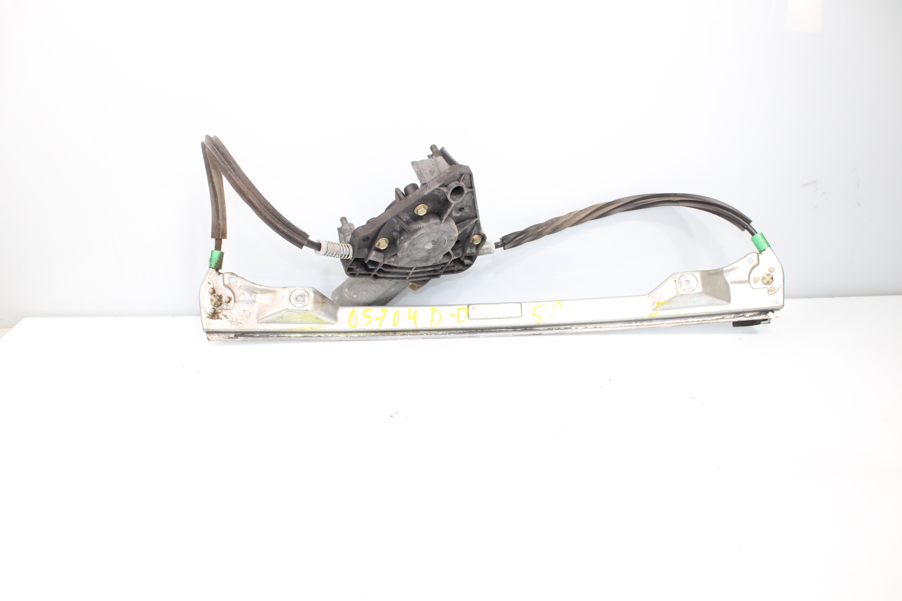 RENAULT Clio 3 generation (2005-2012) Vindusregulator foran høyre dør 77008422 22635922