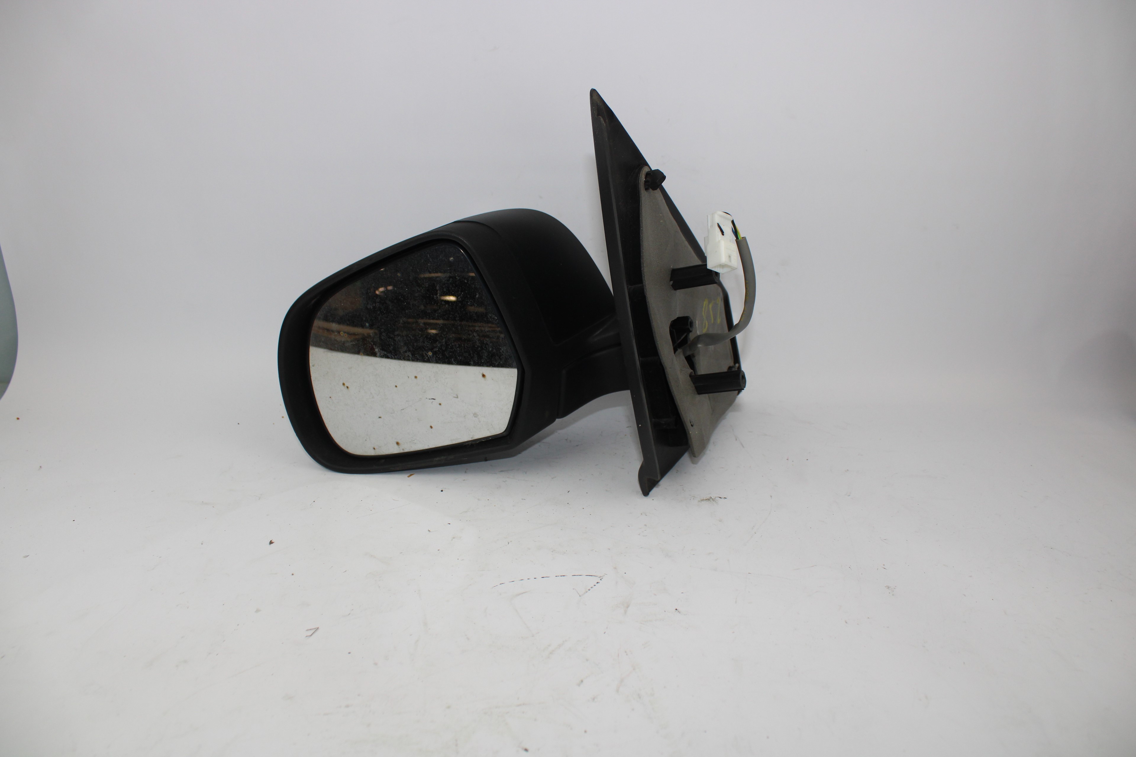 Retrovisor izquierdo 0211046 de Dacia Logan 2009-2012