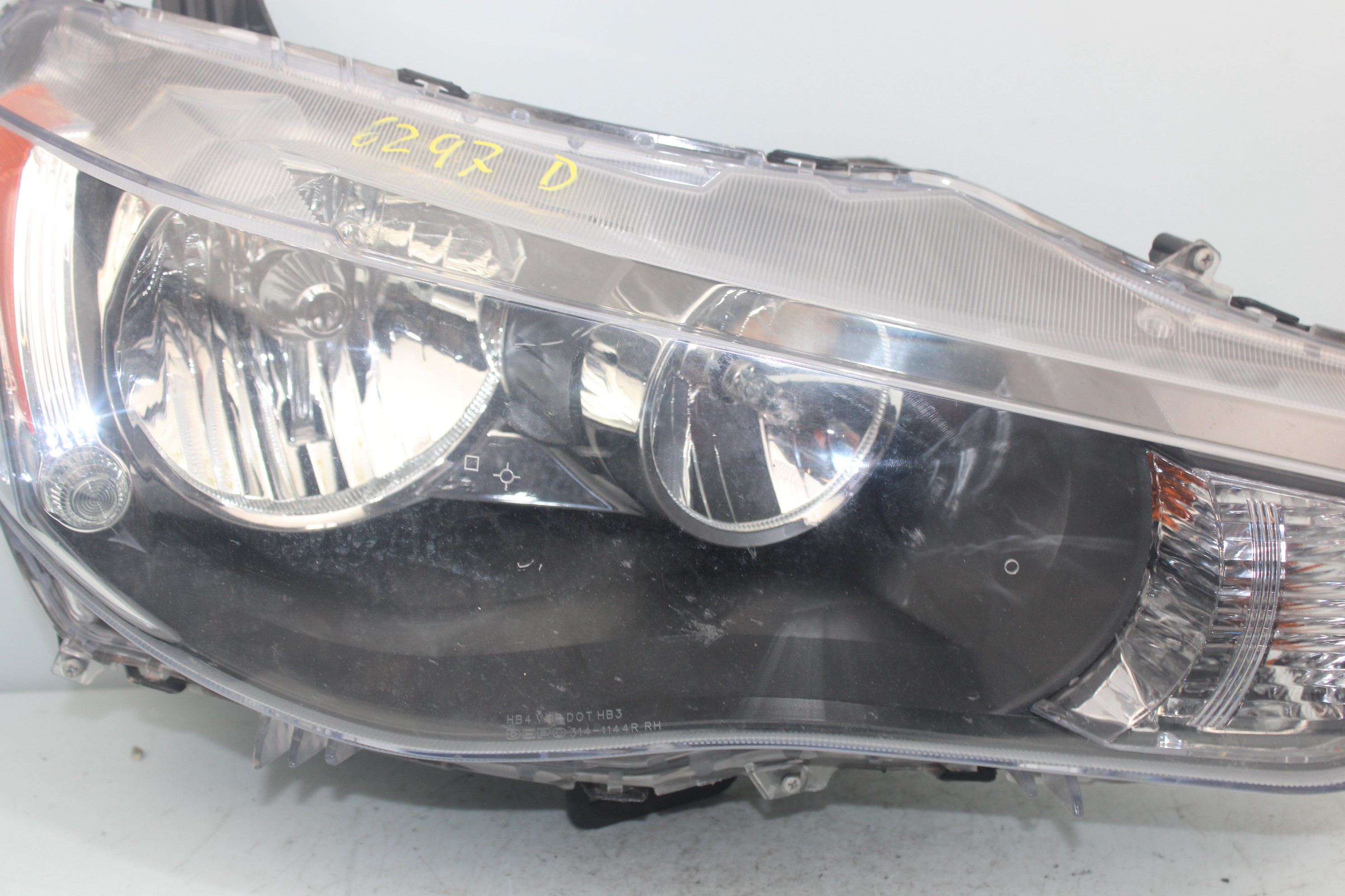 MITSUBISHI Outlander 2 generation (2005-2013) Priekinis dešinys žibintas 083141140R 25188241