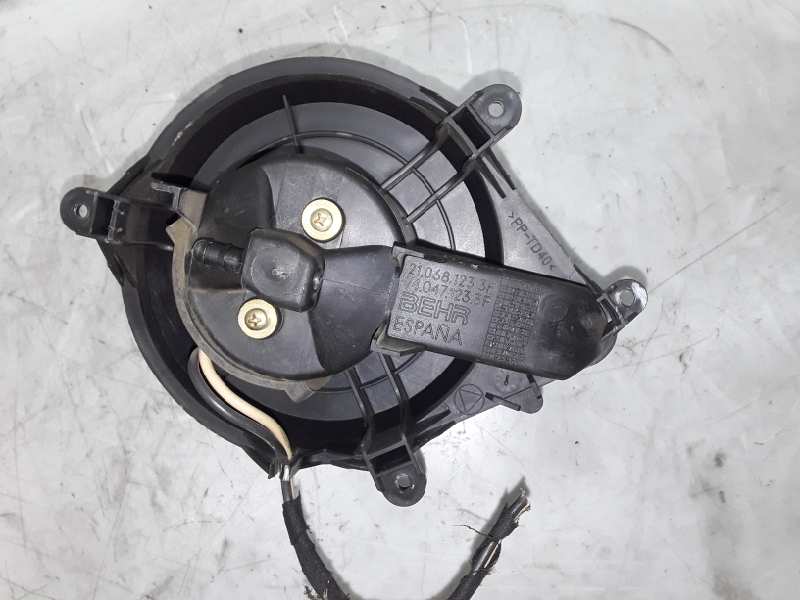 CITROËN Xsara 1 generation (1997-2004) Ventilateur de chauffage 210681233F 19168709