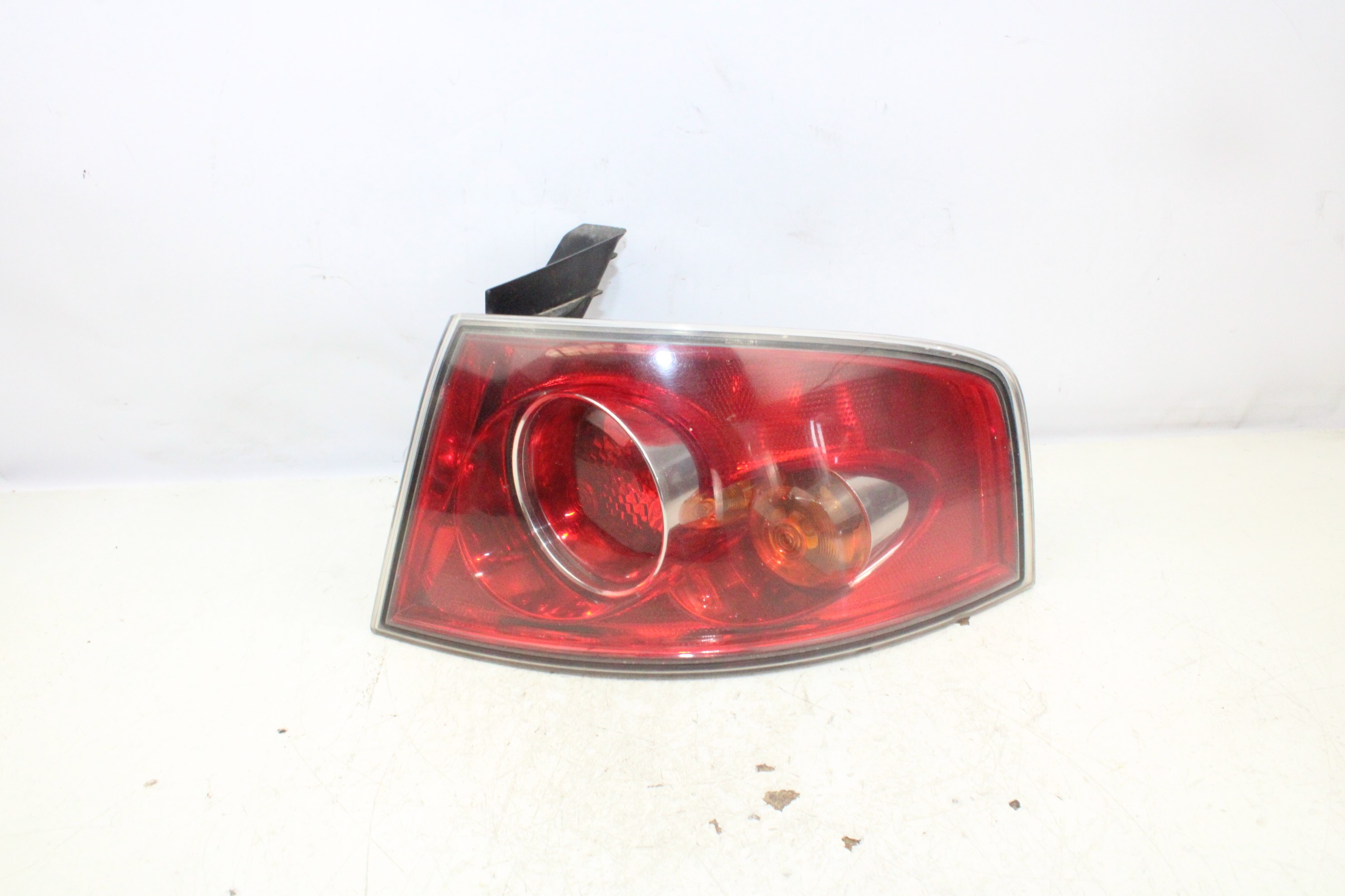 SEAT Cordoba 2 generation (1999-2009) Galinis dešinys žibintas 6L6945096A 21074816