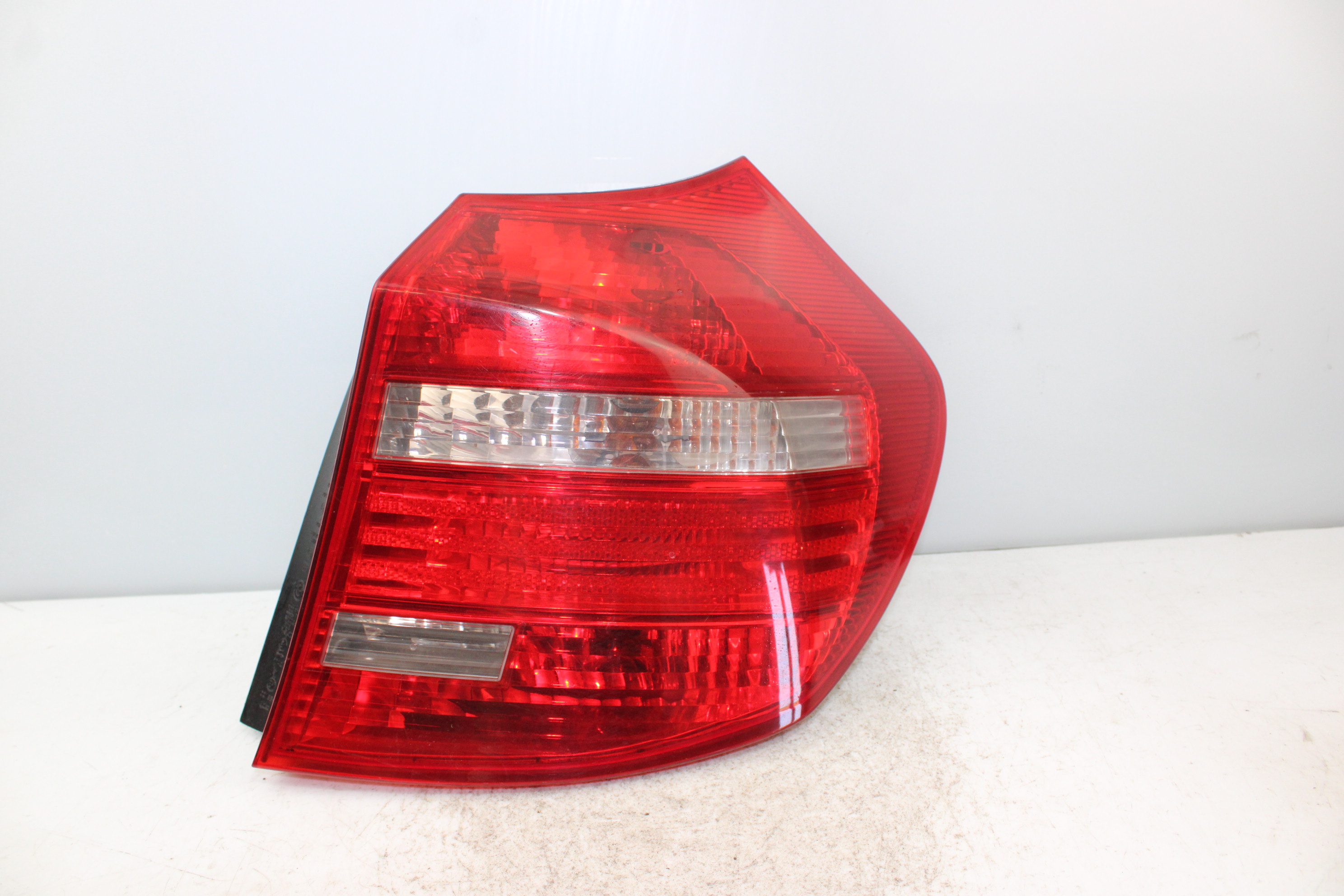 BMW 1 Series E81/E82/E87/E88 (2004-2013) Задна дясна задна лампа 3013840000 25280061