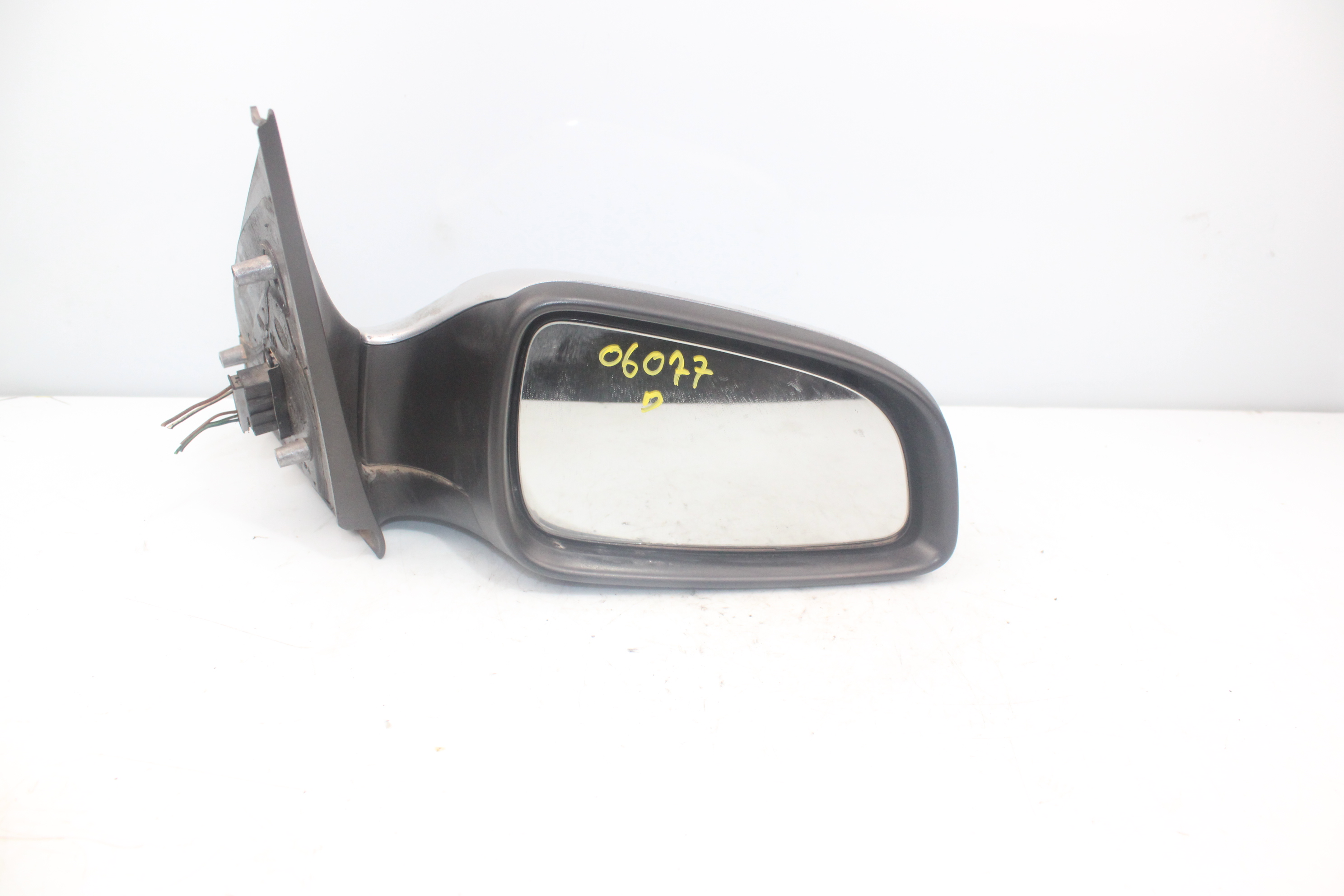 OPEL Astra J (2009-2020) Зеркало передней правой двери E1010795 23768626