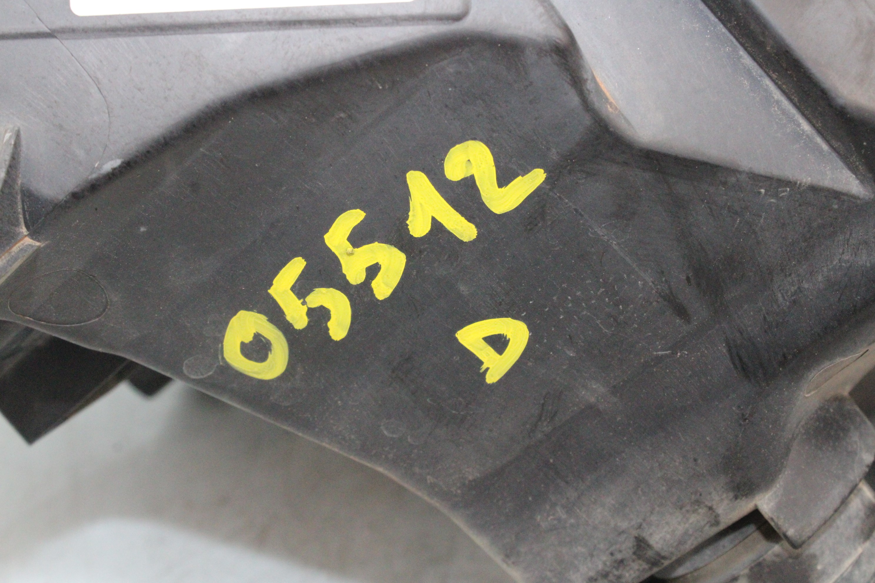 Faro derecho F9Q790,F9Q782,F9Q780 8200444260 de Renault Kangoo (kc0/1_) 2005-0 80 CV - pieza usada