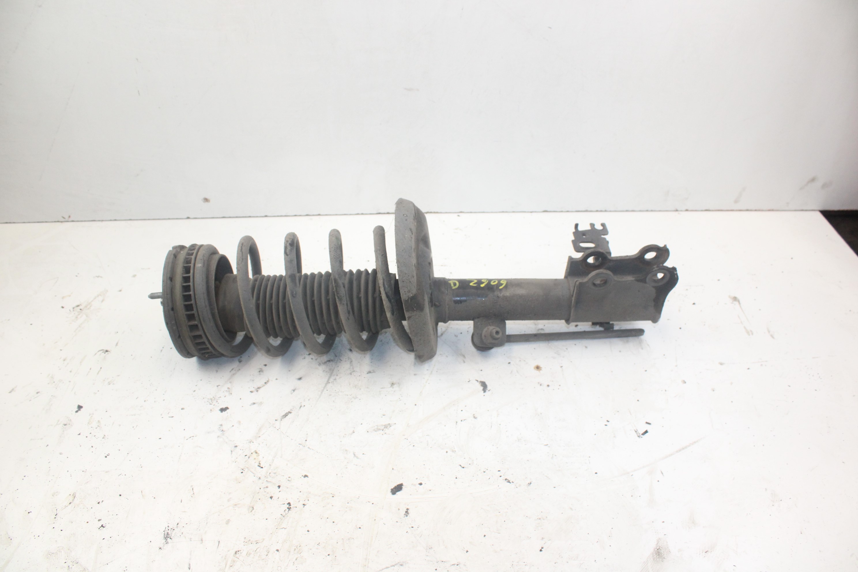 PEUGEOT 508 1 generation (2010-2020) Front Right Shock Absorber NOTIENEREFERENCIA 23768840
