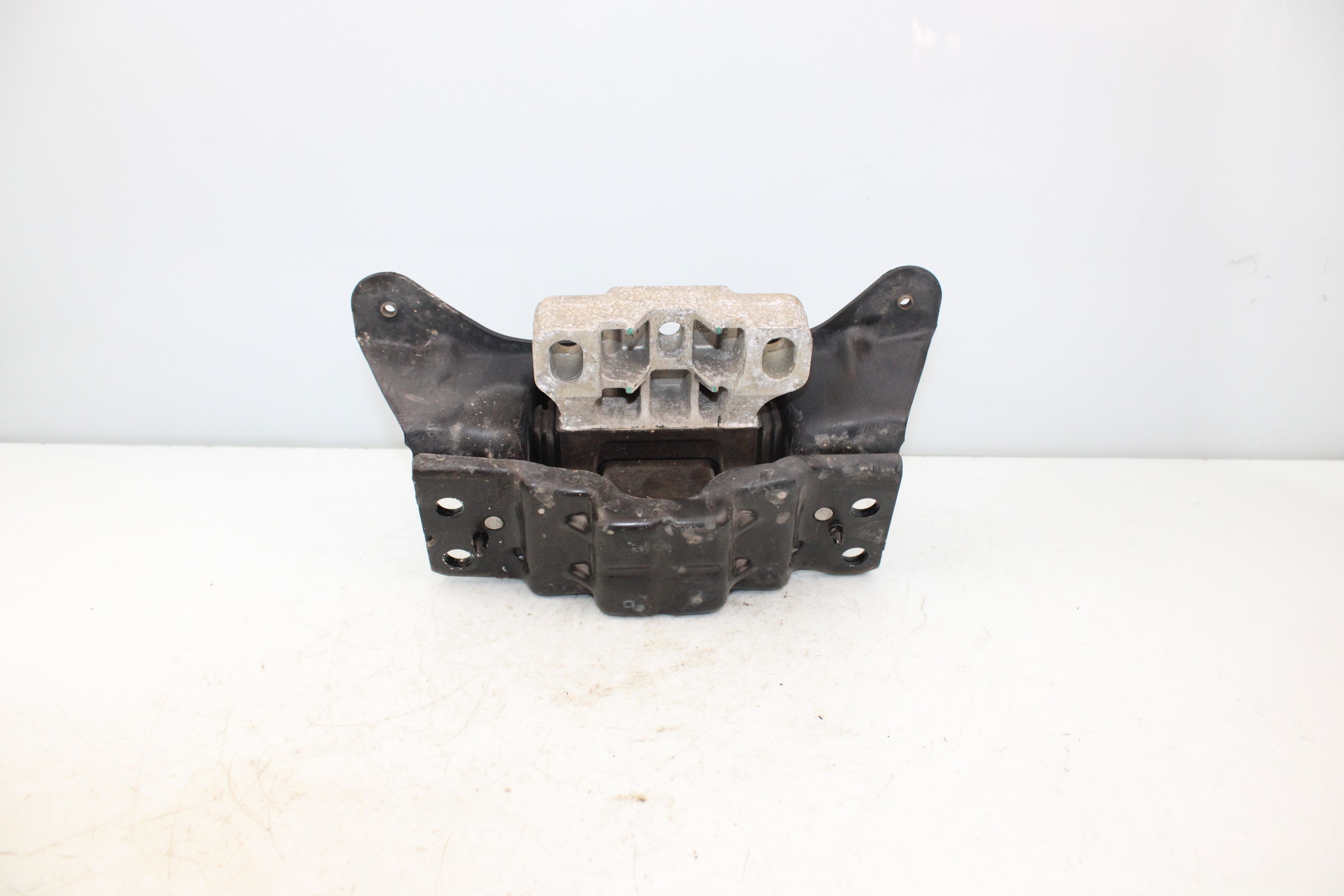 SEAT Leon 3 generation (2012-2020) Left Side Engine Mount 5Q0199555R 22745470