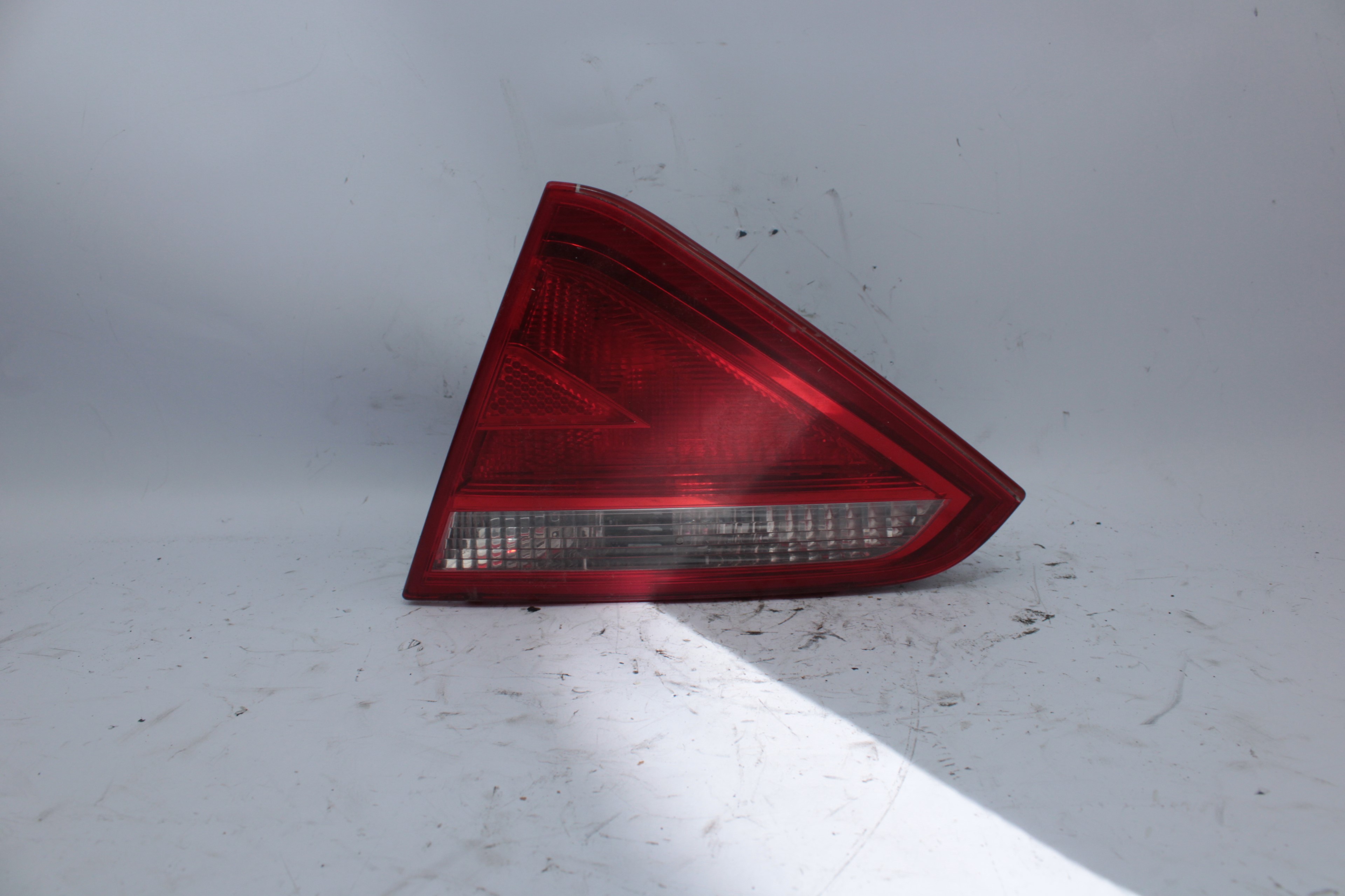 AUDI A5 8T (2007-2016) Rear Right Taillight Lamp 8T0945094 19322733